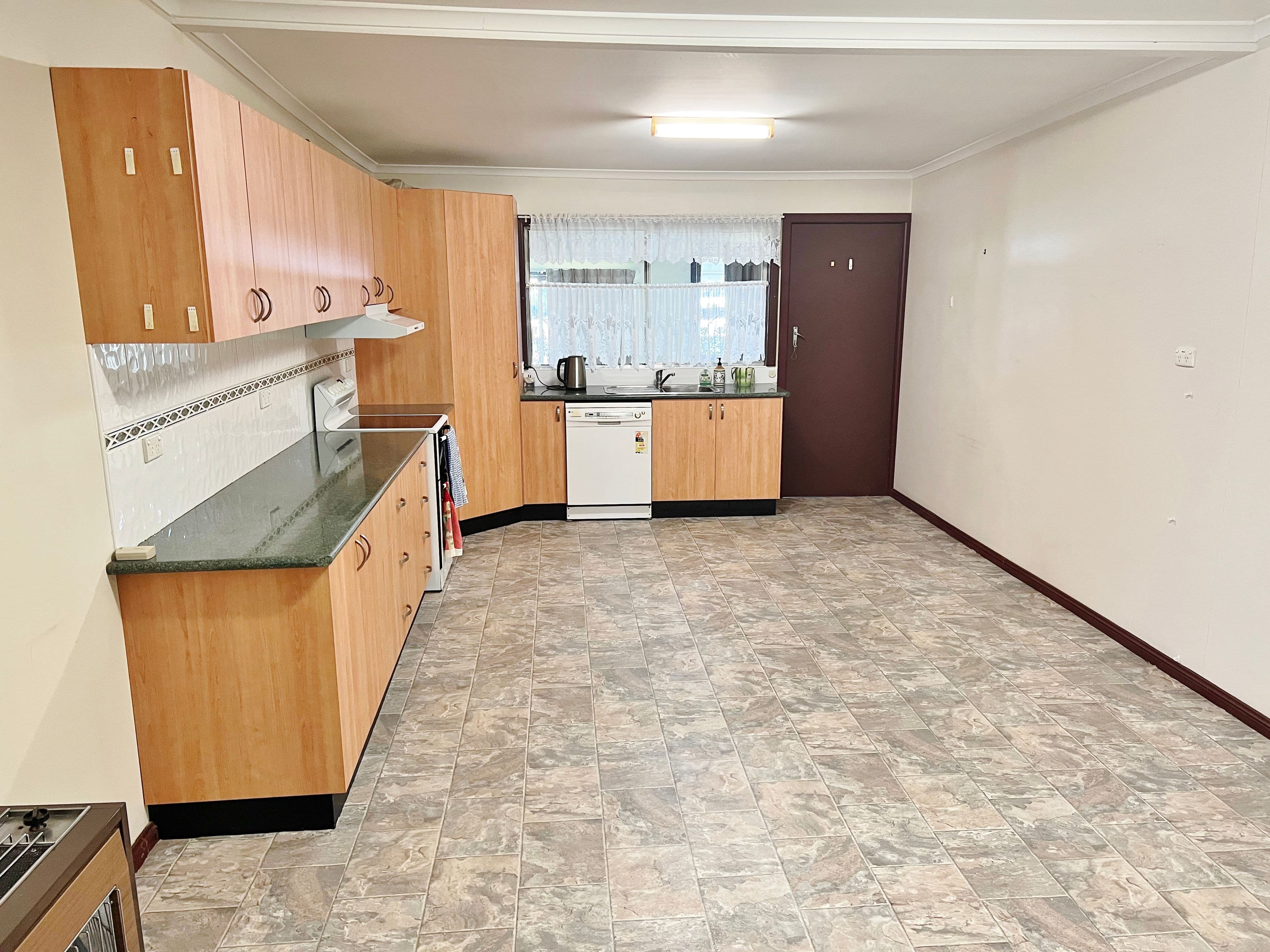 2 Blackett Avenue, Young NSW 2594, Young - Thumbnail 3