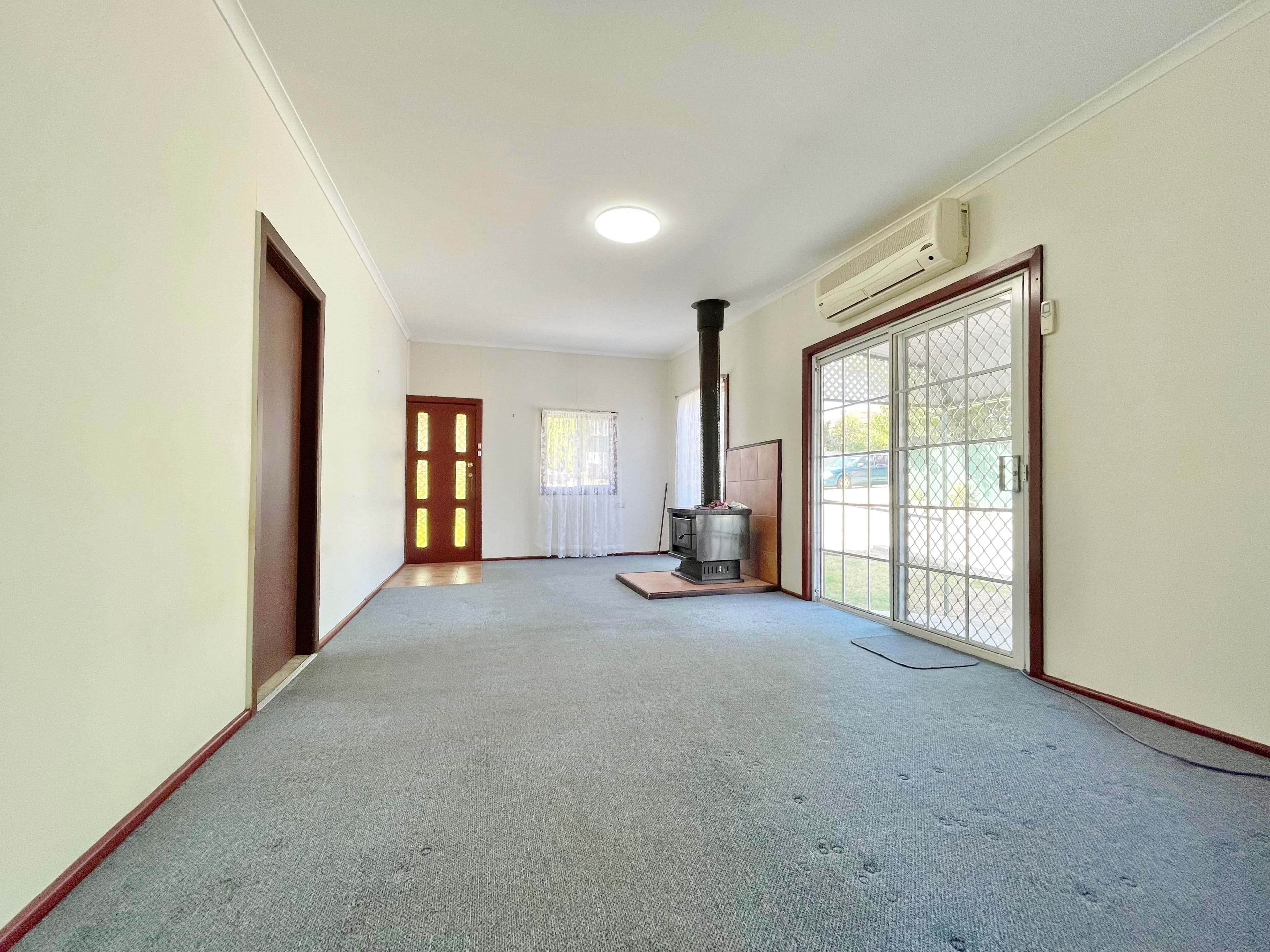 2 Blackett Avenue, Young NSW 2594, Young - Thumbnail 6