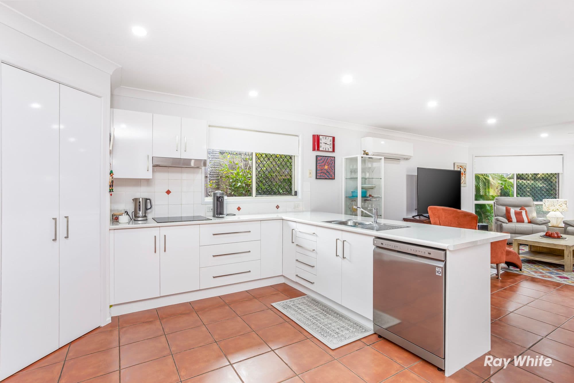 16 Brookside Avenue, Norman Gardens QLD 4701, Norman Gardens - Thumbnail 7