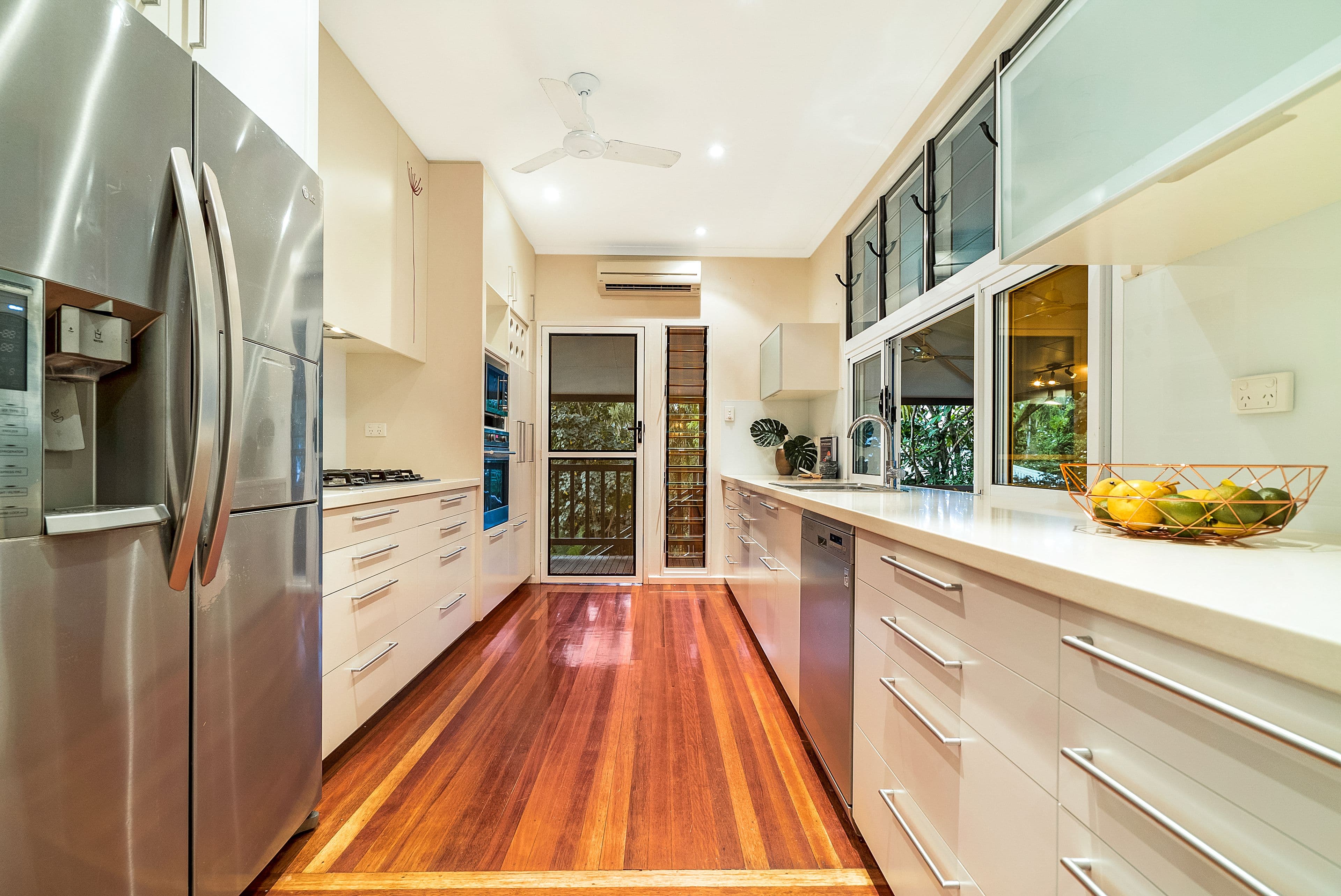 4 Ixora Street, Nightcliff NT 0810, Nightcliff - Thumbnail 2