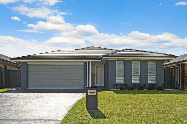 9 Bayview Avenue, Haywards Bay - Thumbnail 2