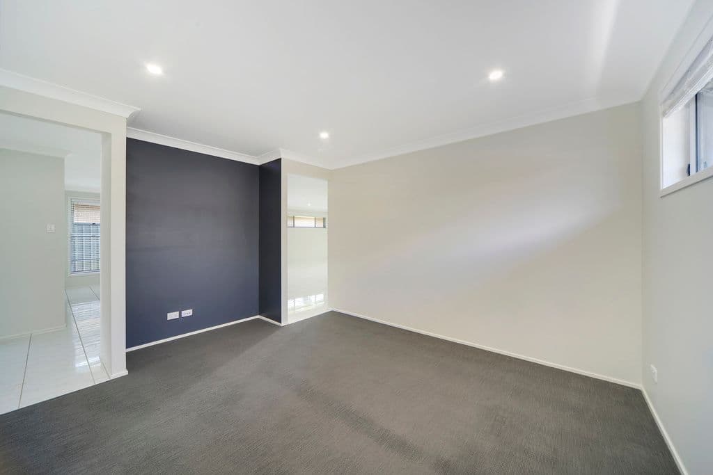 9 Bayview Avenue, Haywards Bay - Thumbnail 8