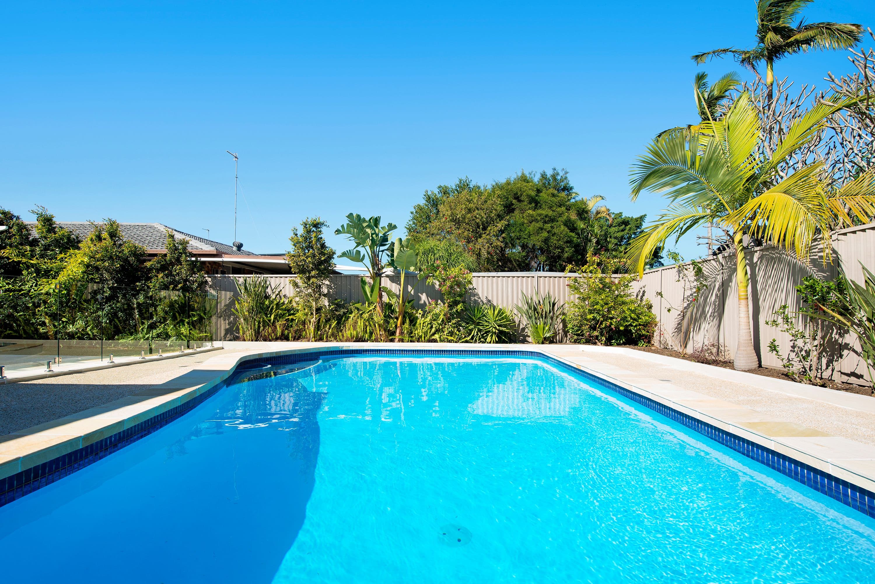 8 Waitomo Street, Broadbeach Waters QLD 4218, Broadbeach Waters - Thumbnail 3