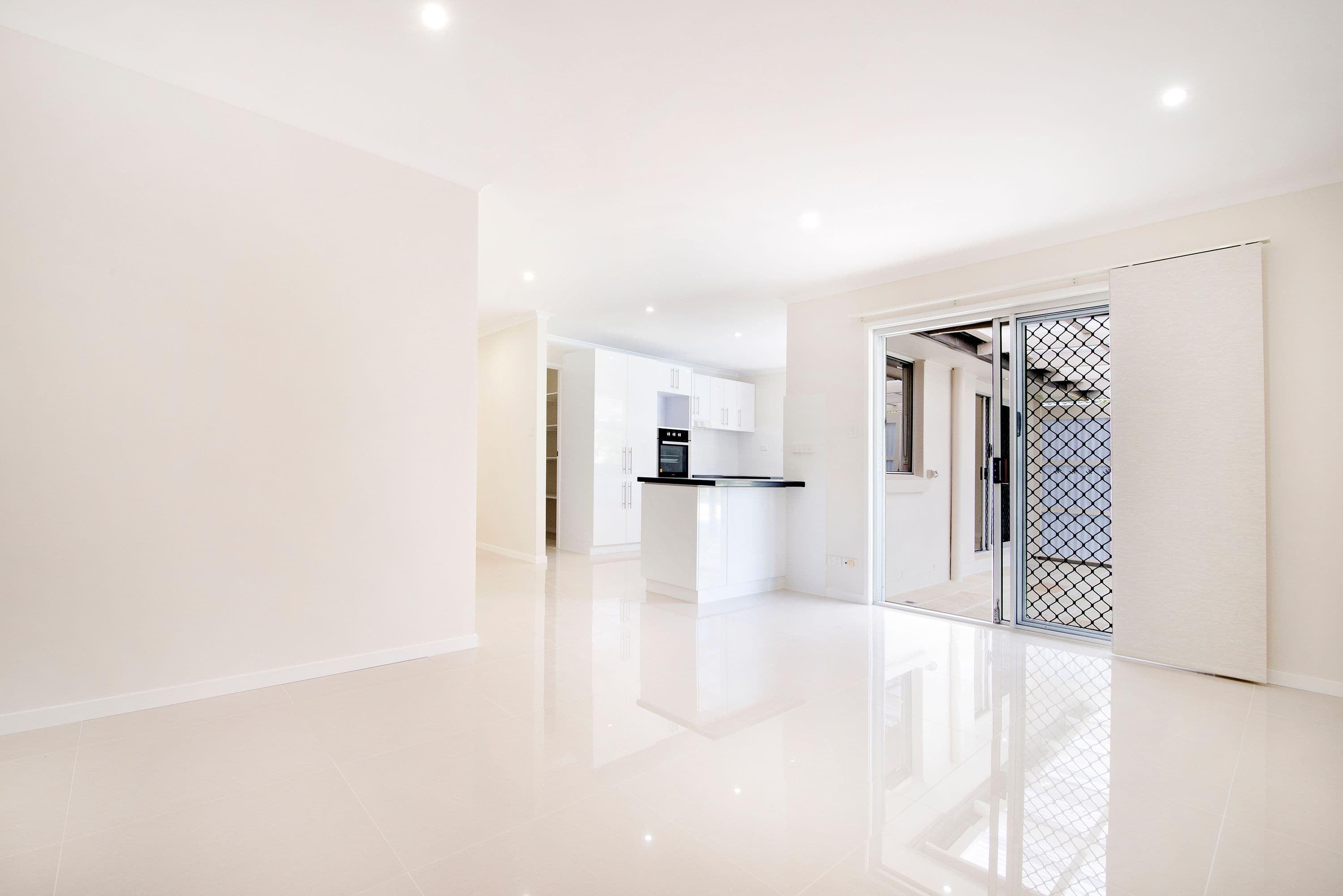 8 Waitomo Street, Broadbeach Waters QLD 4218, Broadbeach Waters - Thumbnail 6