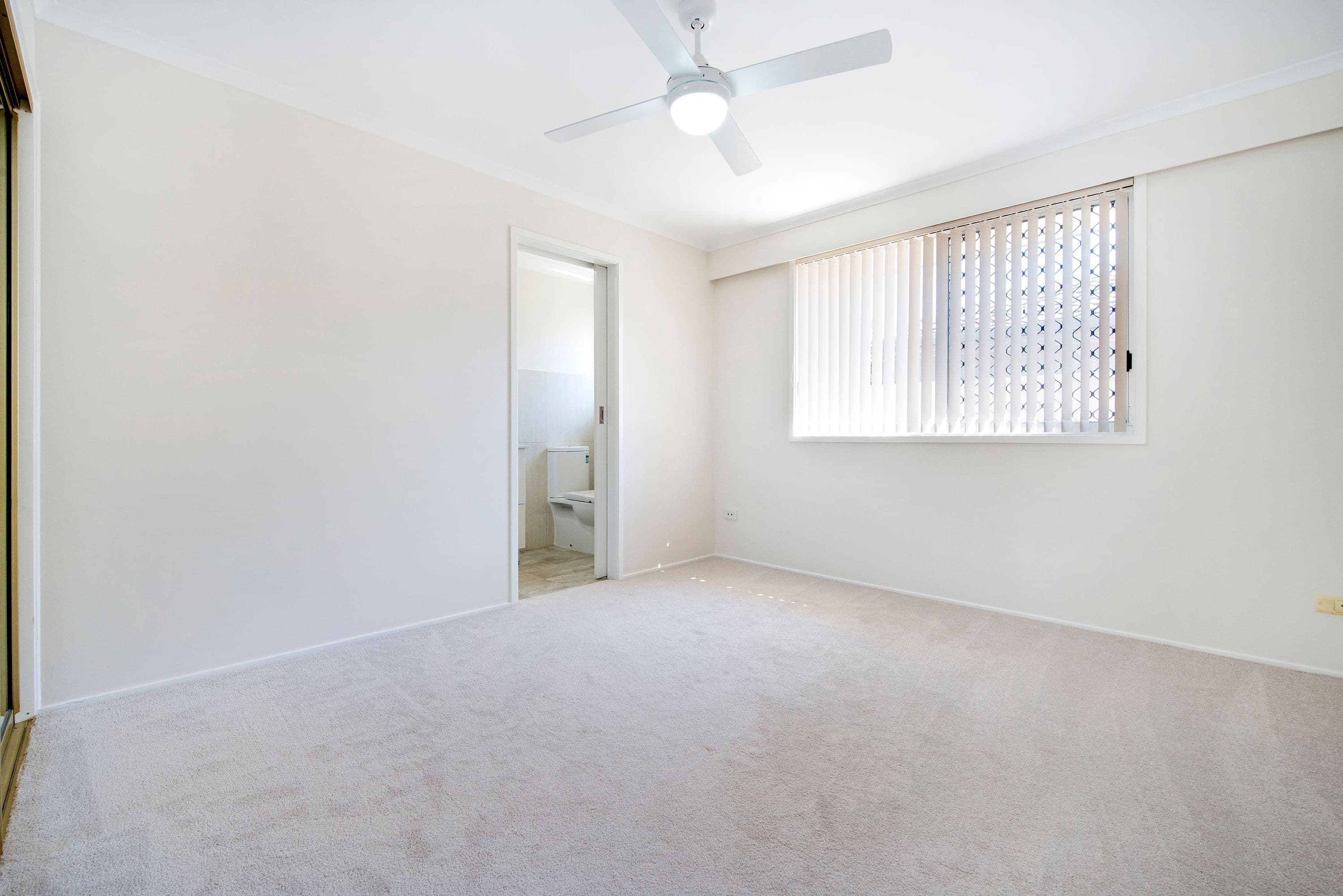 8 Waitomo Street, Broadbeach Waters QLD 4218, Broadbeach Waters - Thumbnail 7