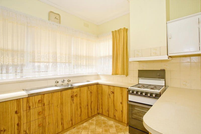 7 Lancaster Avenue, NEWCOMB VIC 3219, Newcomb - Thumbnail 3