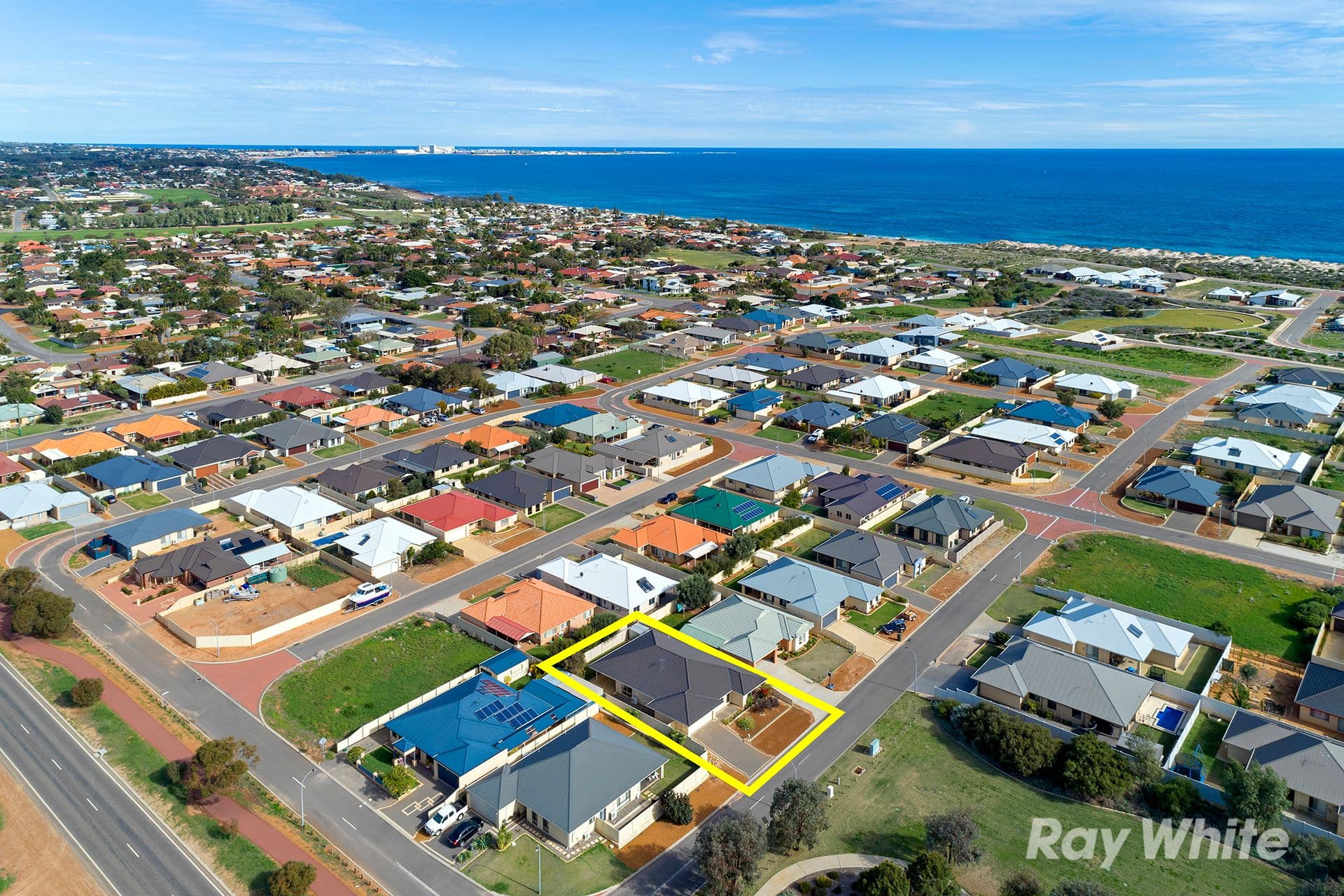 26 MOORINGS Loop, Sunset Beach WA 6530, Sunset Beach - Thumbnail 2