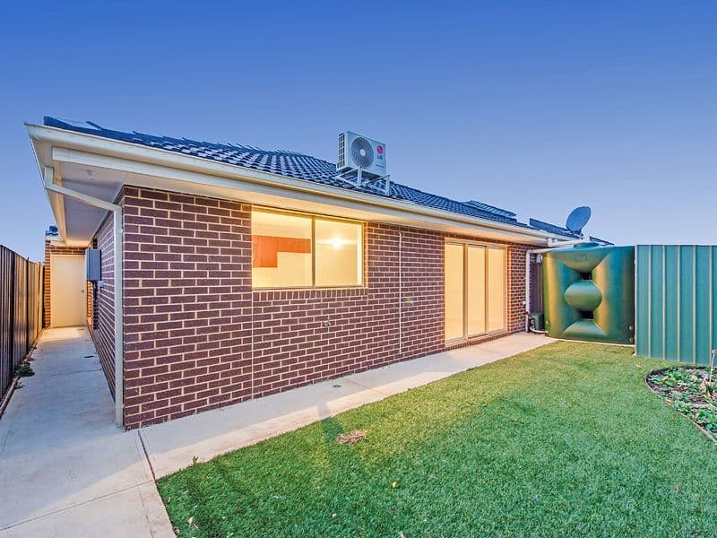 166 Virgillia Drive, HOPPERS CROSSING VIC 3029, Hoppers Crossing - Thumbnail 3