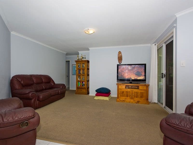 11 Victoria Close, FOREST LAKE QLD 4078, Forest Lake - Thumbnail 2