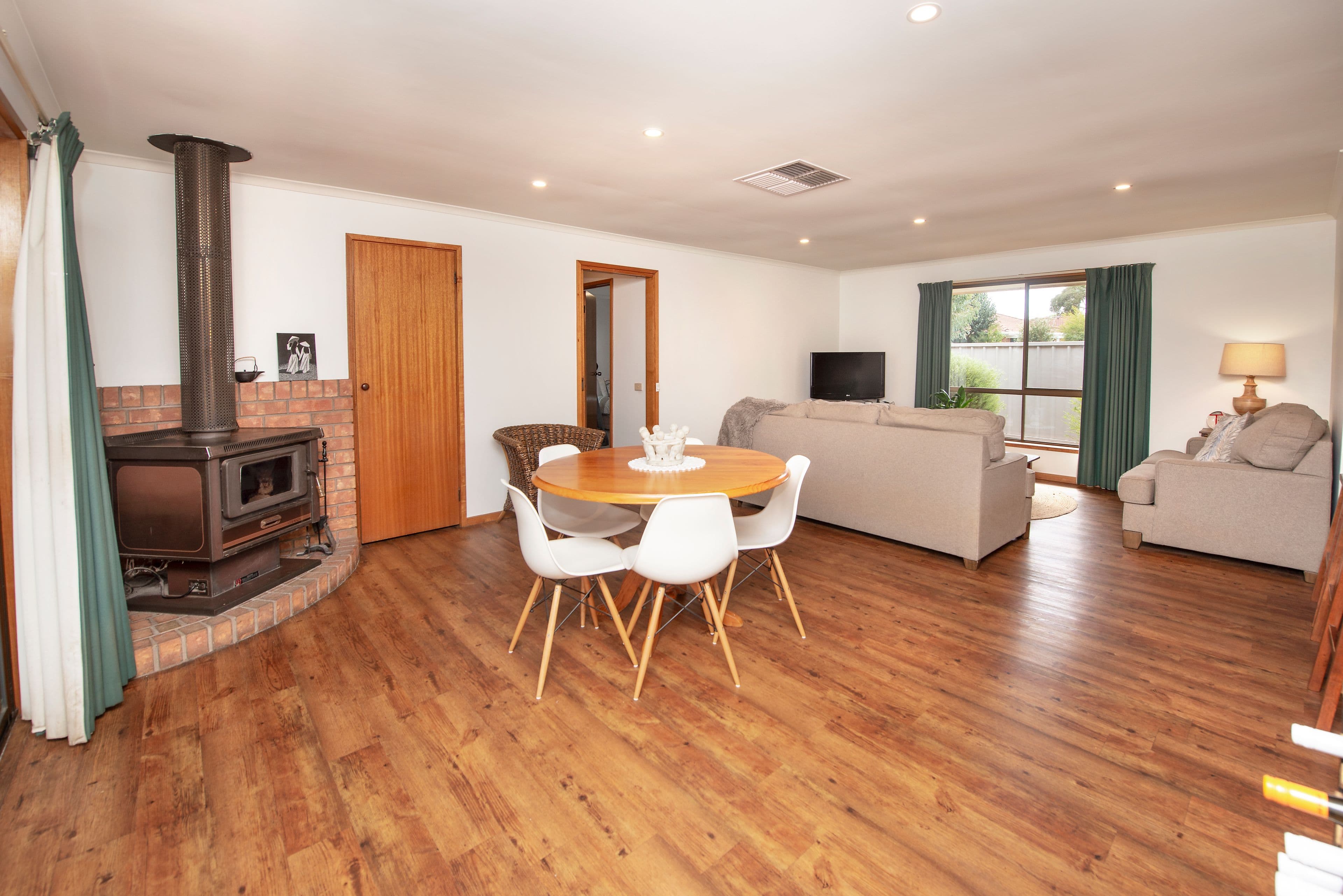 16 Cobham Avenue, Swan Hill VIC 3585, Swan Hill - Thumbnail 8
