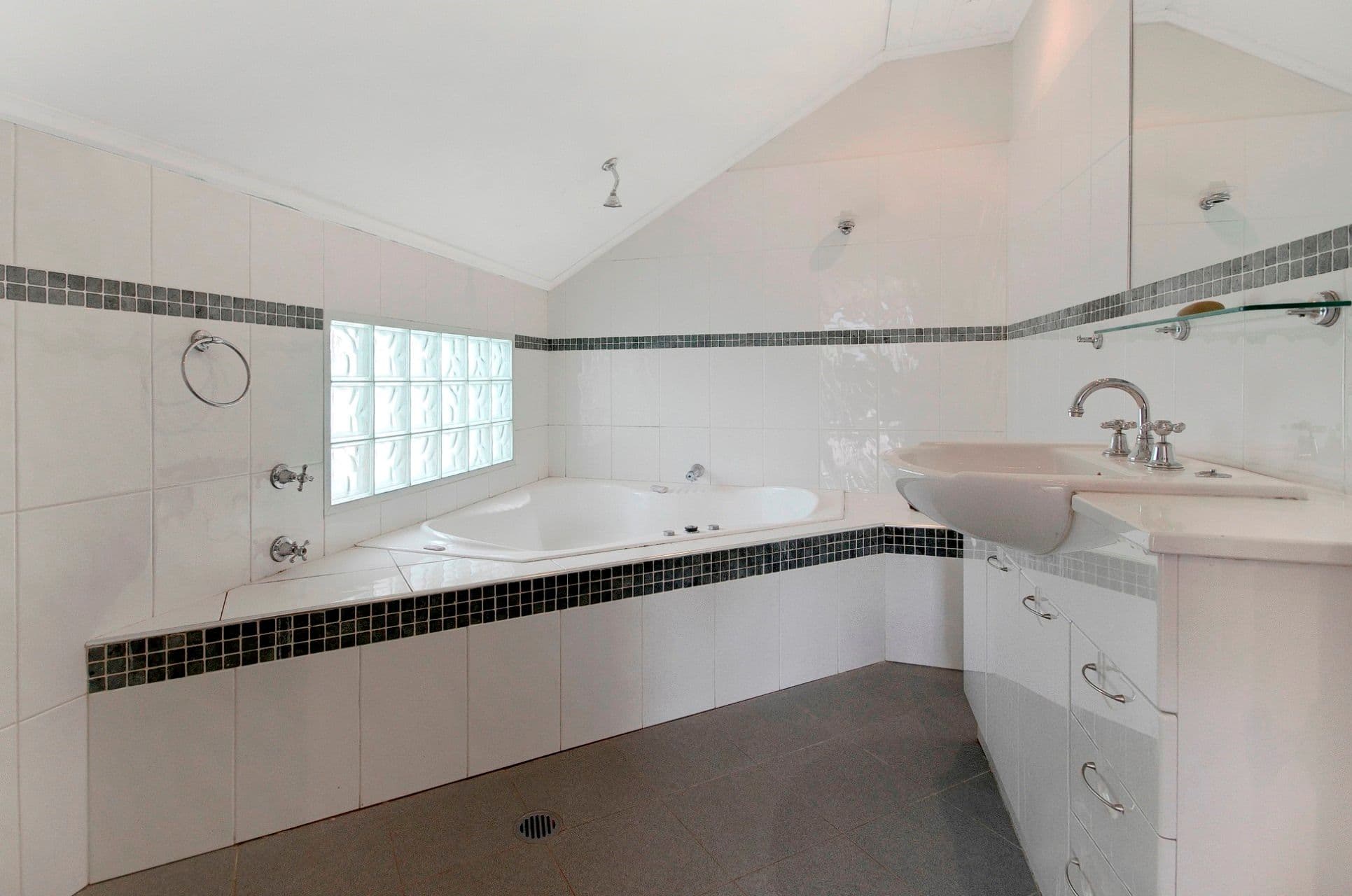 76 Park Road, BULLI NSW 2516, Bulli - Thumbnail 4
