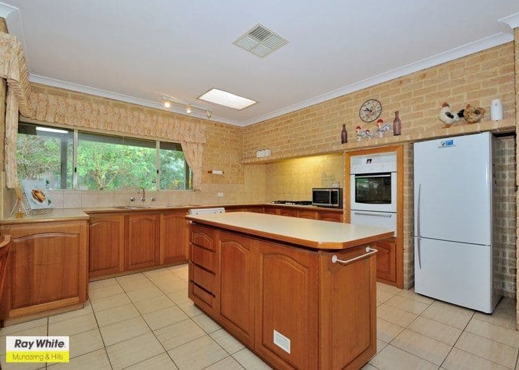 4 McGlew Road, Glen Forrest WA 6071, Glen Forrest - Thumbnail 2