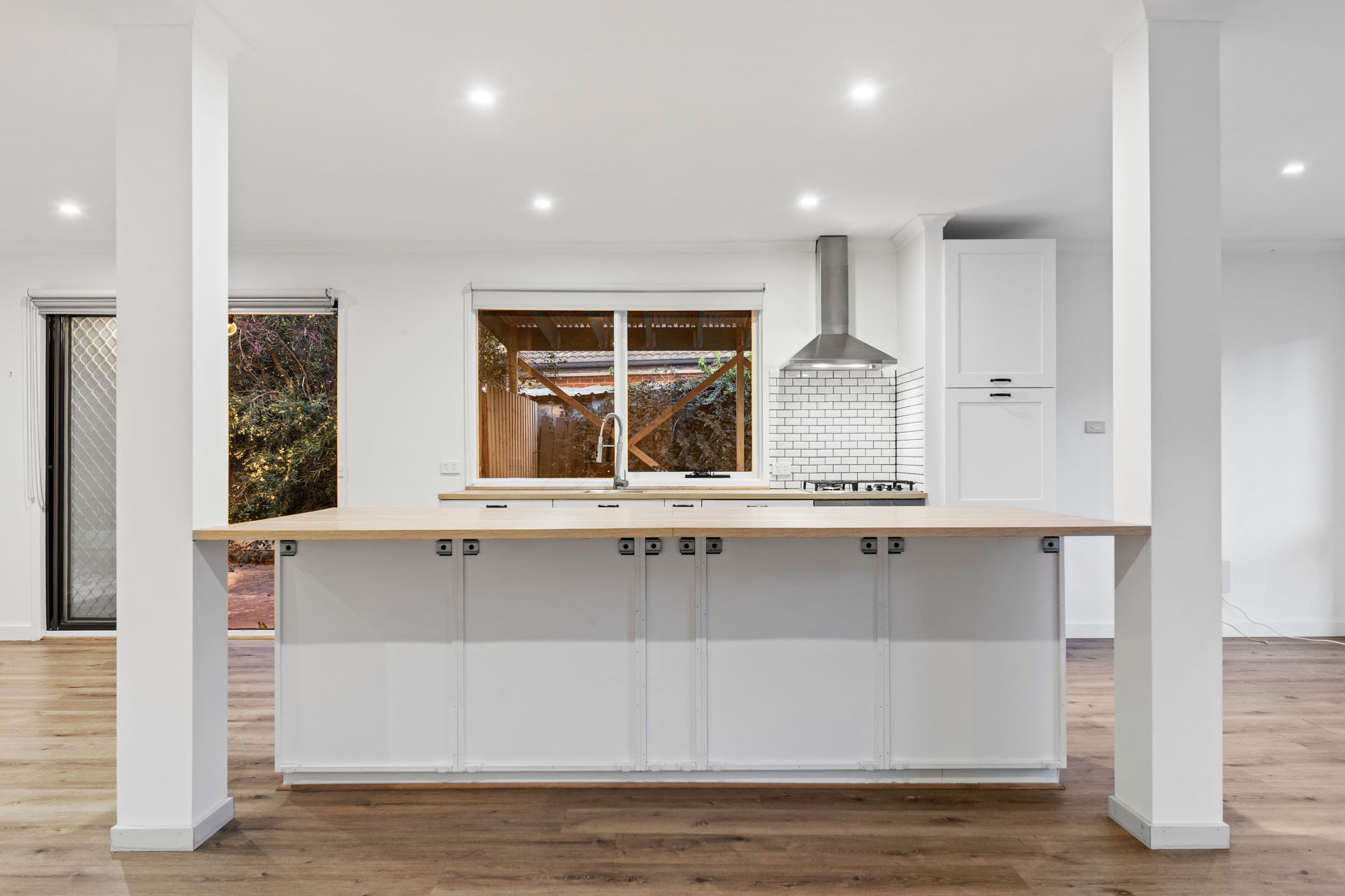 4 Malcolm Court, Pakenham VIC 3810, Pakenham - Thumbnail 3