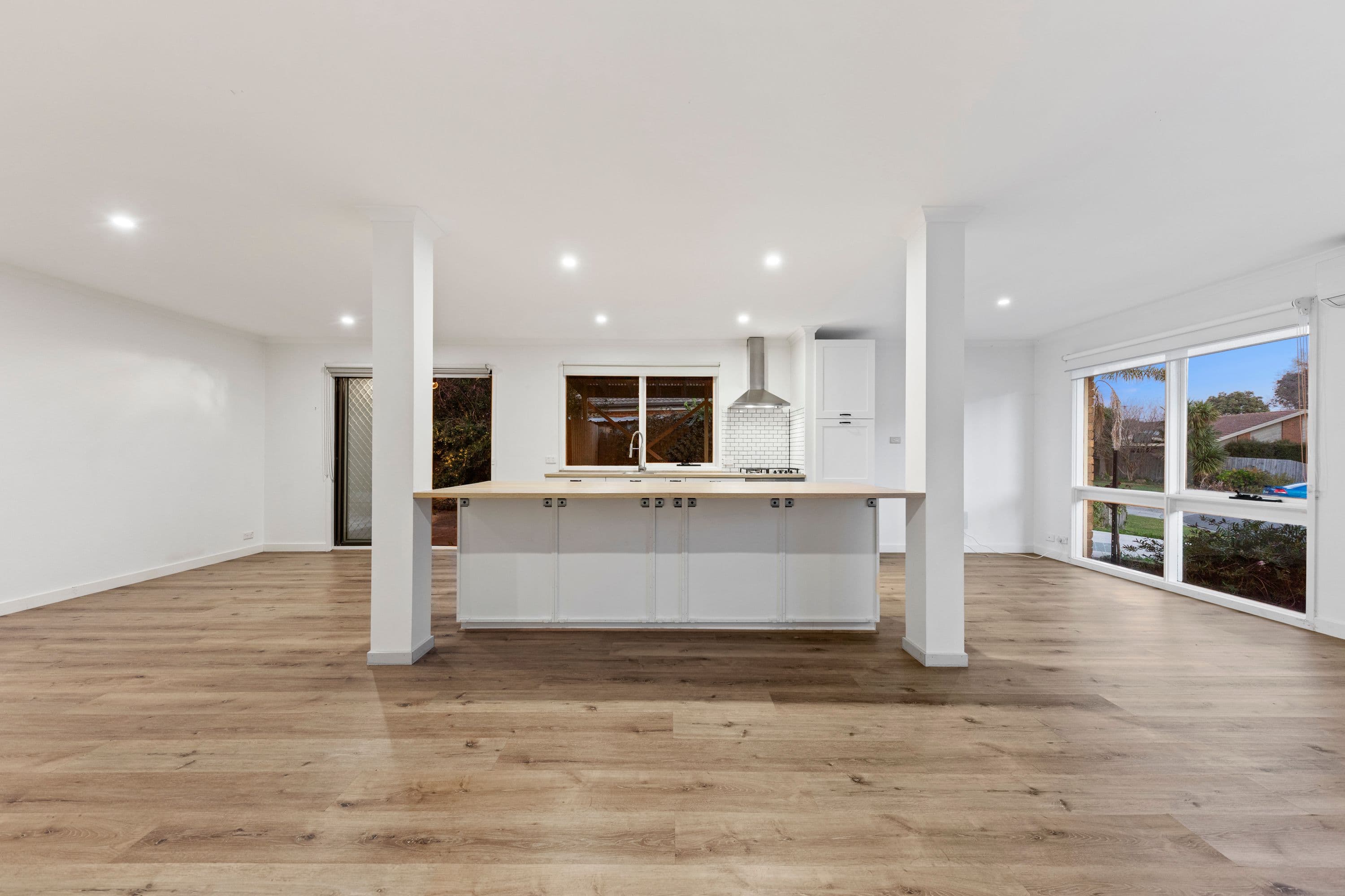 4 Malcolm Court, Pakenham VIC 3810, Pakenham - Thumbnail 4