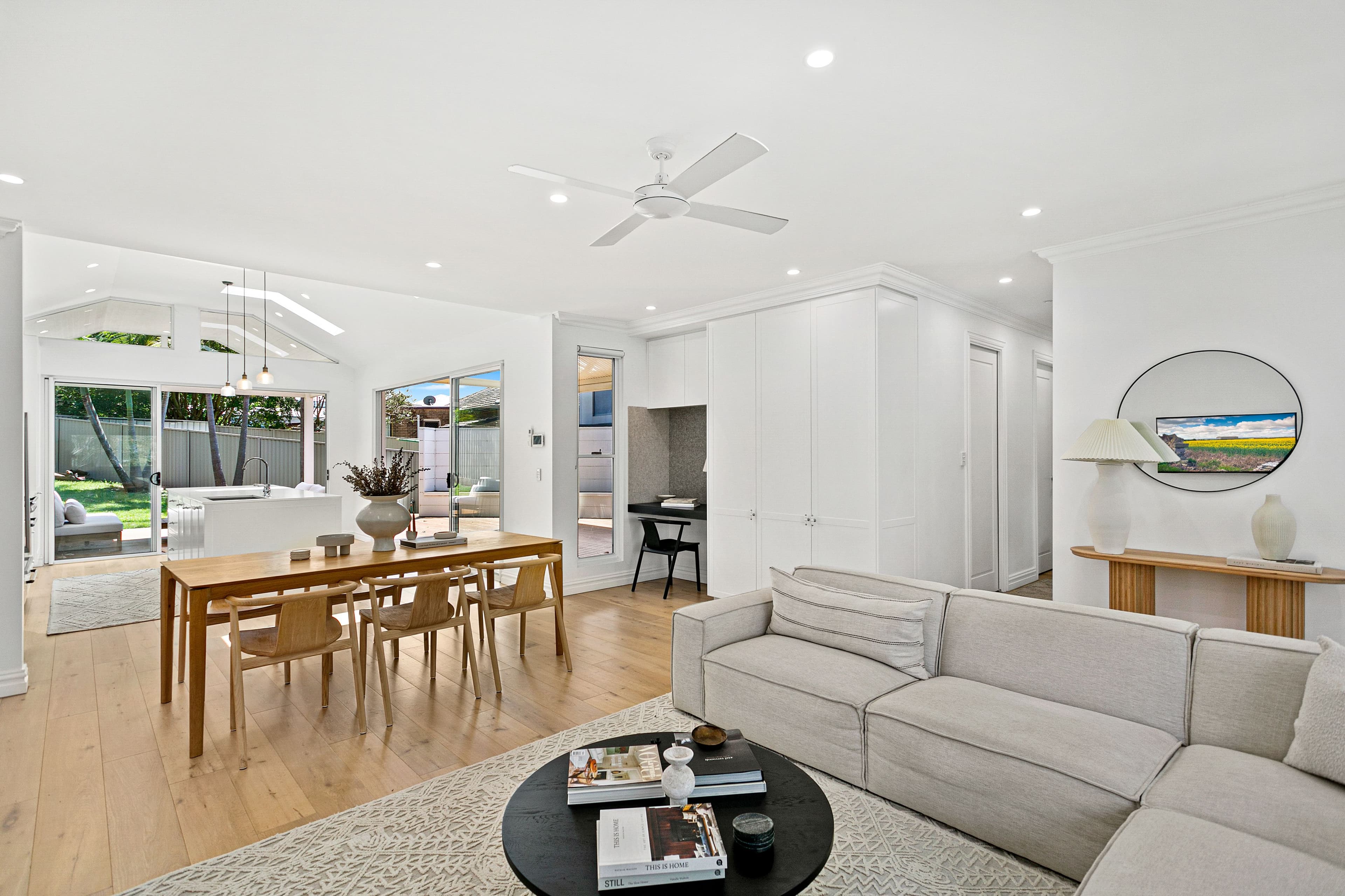 6 Beale Crescent, Peakhurst NSW 2210, Peakhurst - Thumbnail 2