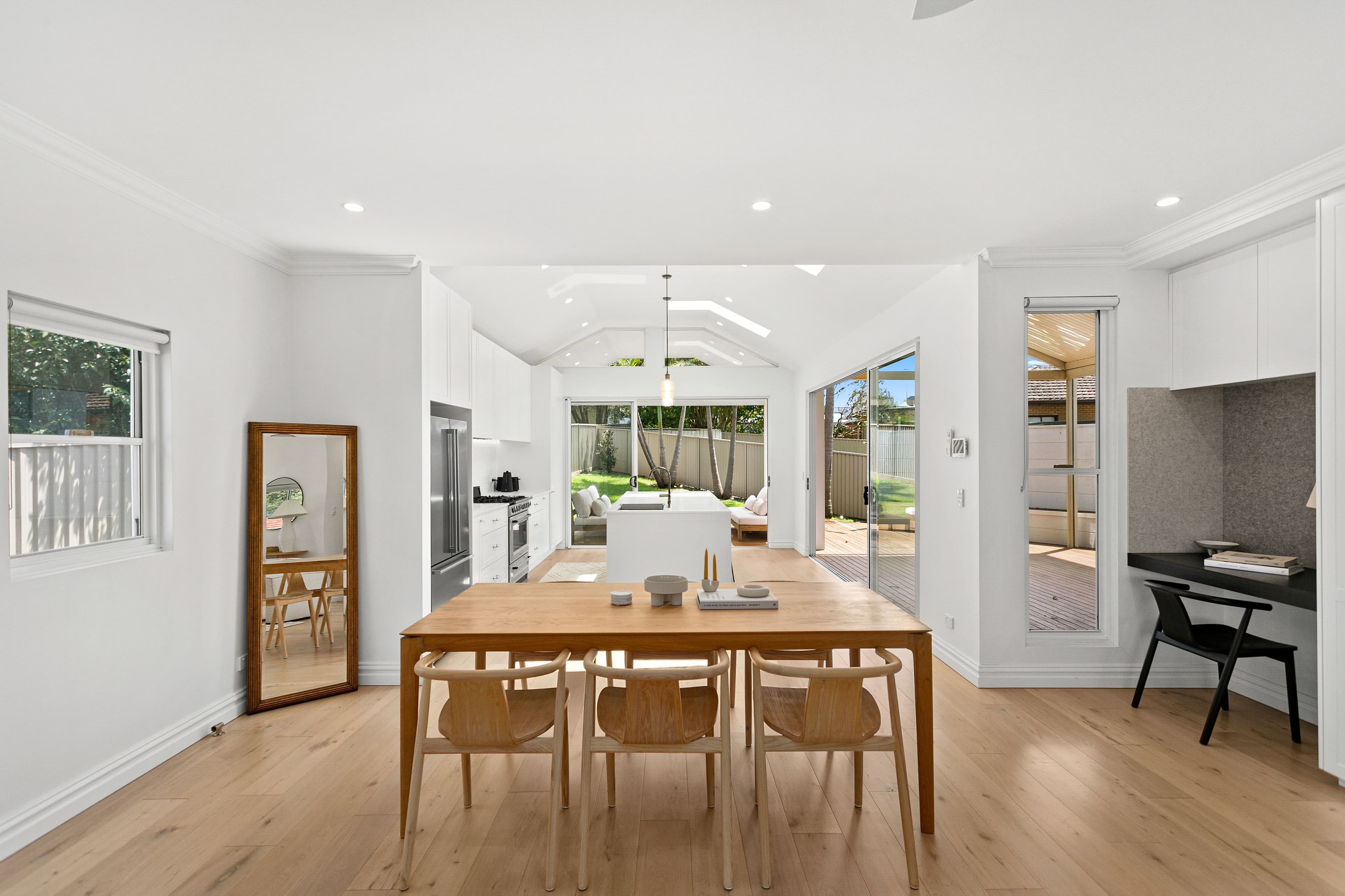 6 Beale Crescent, Peakhurst NSW 2210, Peakhurst - Thumbnail 4