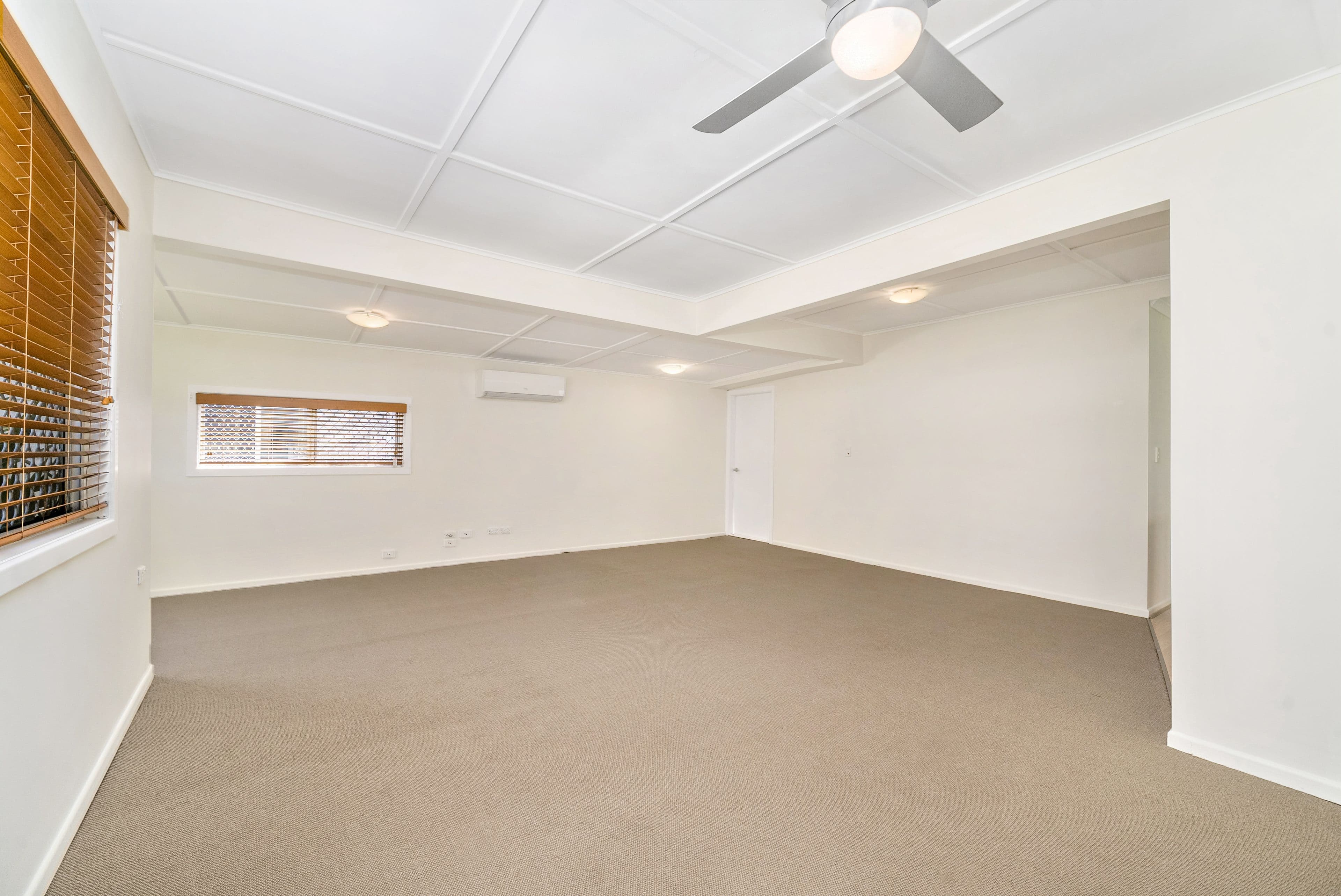 32 Centaur Street, Redcliffe QLD 4020, Redcliffe - Thumbnail 5