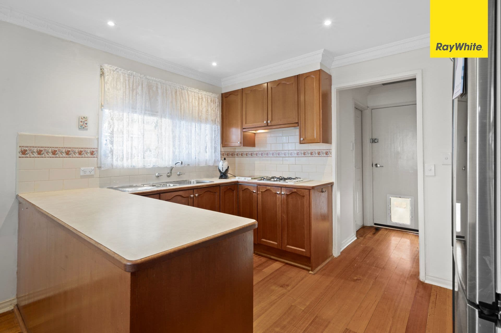19 Lawson Road, Melton South VIC 3338, Melton South - Thumbnail 4