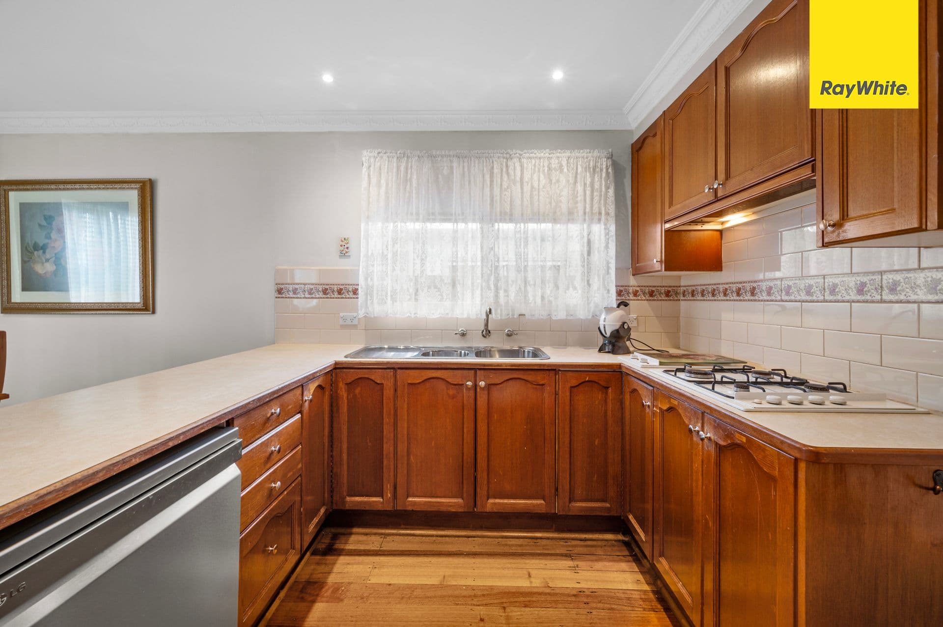 19 Lawson Road, Melton South VIC 3338, Melton South - Thumbnail 5
