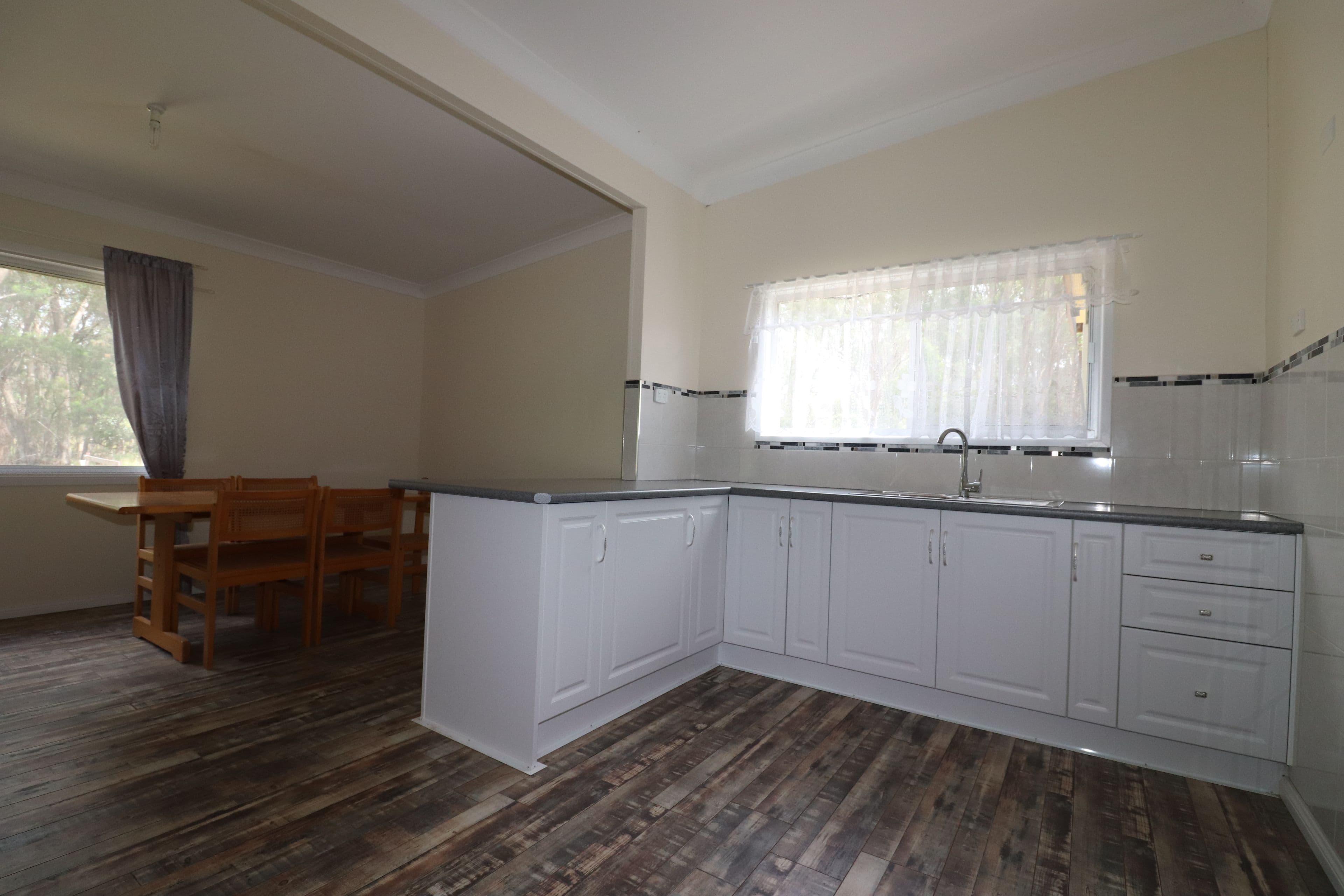 27 Buffalo Street, Emmaville NSW 2371, Emmaville - Thumbnail 3