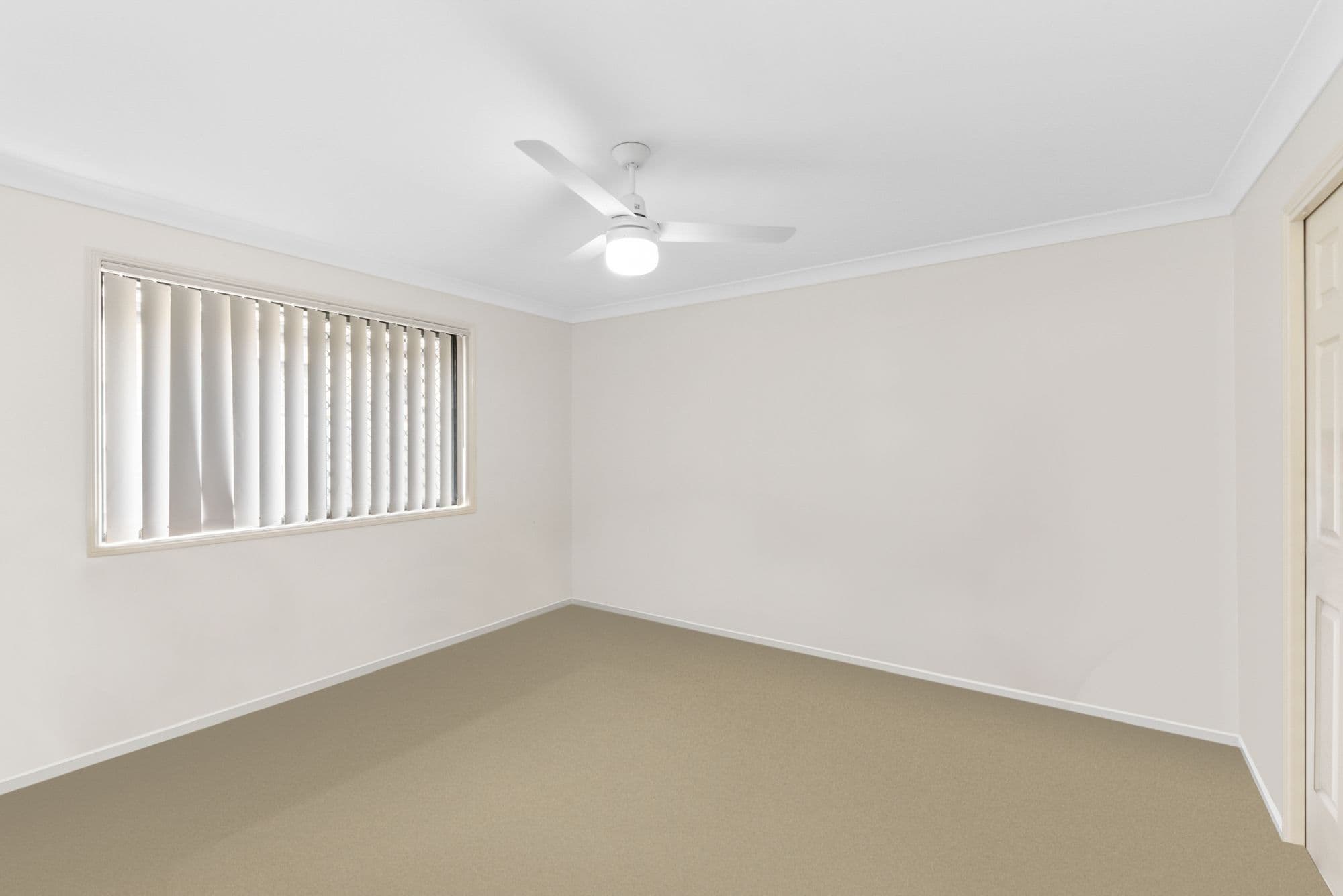 16 Leichhardt Avenue, Rothwell QLD 4022, Rothwell - Thumbnail 4
