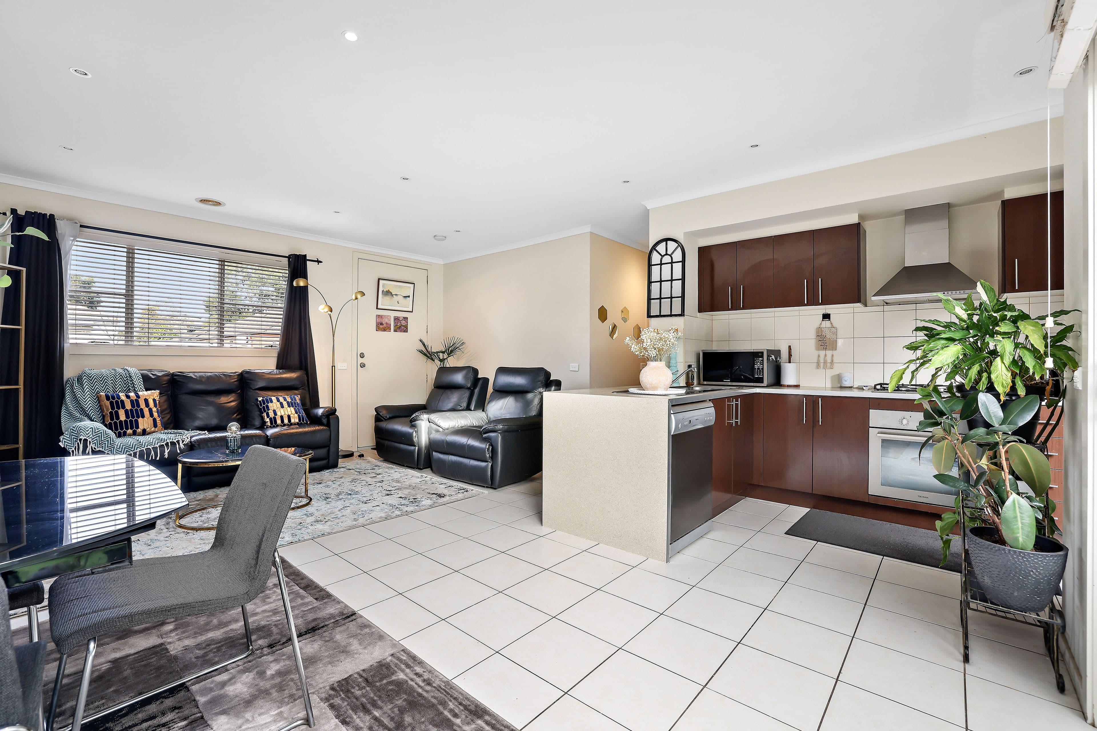 9 Wooling Lane, Caroline Springs VIC 3023, Caroline Springs - Thumbnail 4