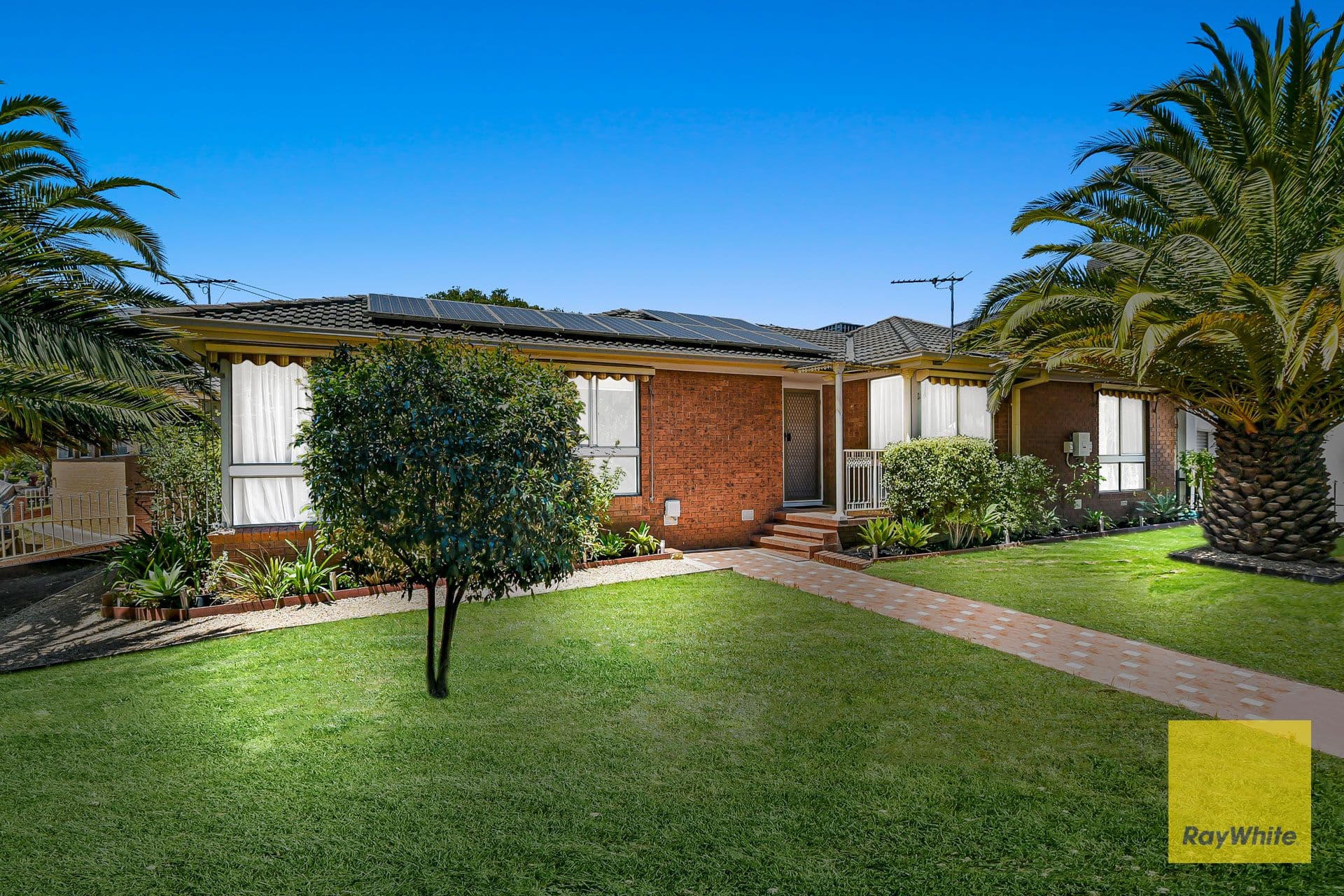 51 Essex Park Drive, Endeavour Hills VIC 3802, Endeavour Hills - Thumbnail 2