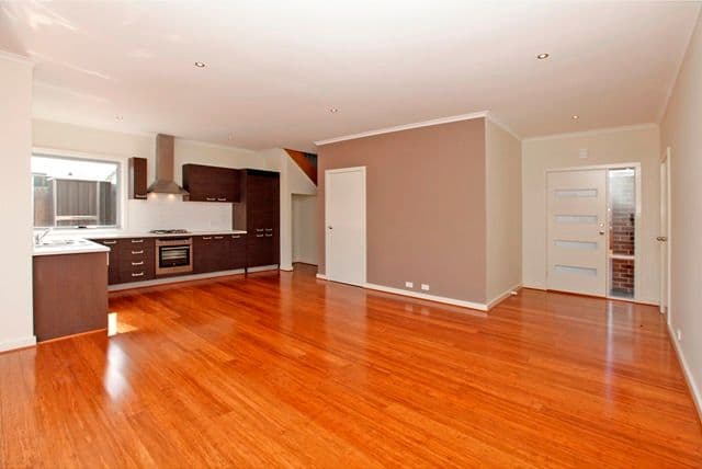 26 Fordham Road, RESERVOIR VIC 3073, Reservoir - Thumbnail 3