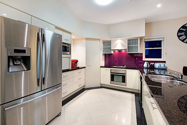 27 Landsdowne Street, COORPAROO QLD 4151, Coorparoo - Thumbnail 4