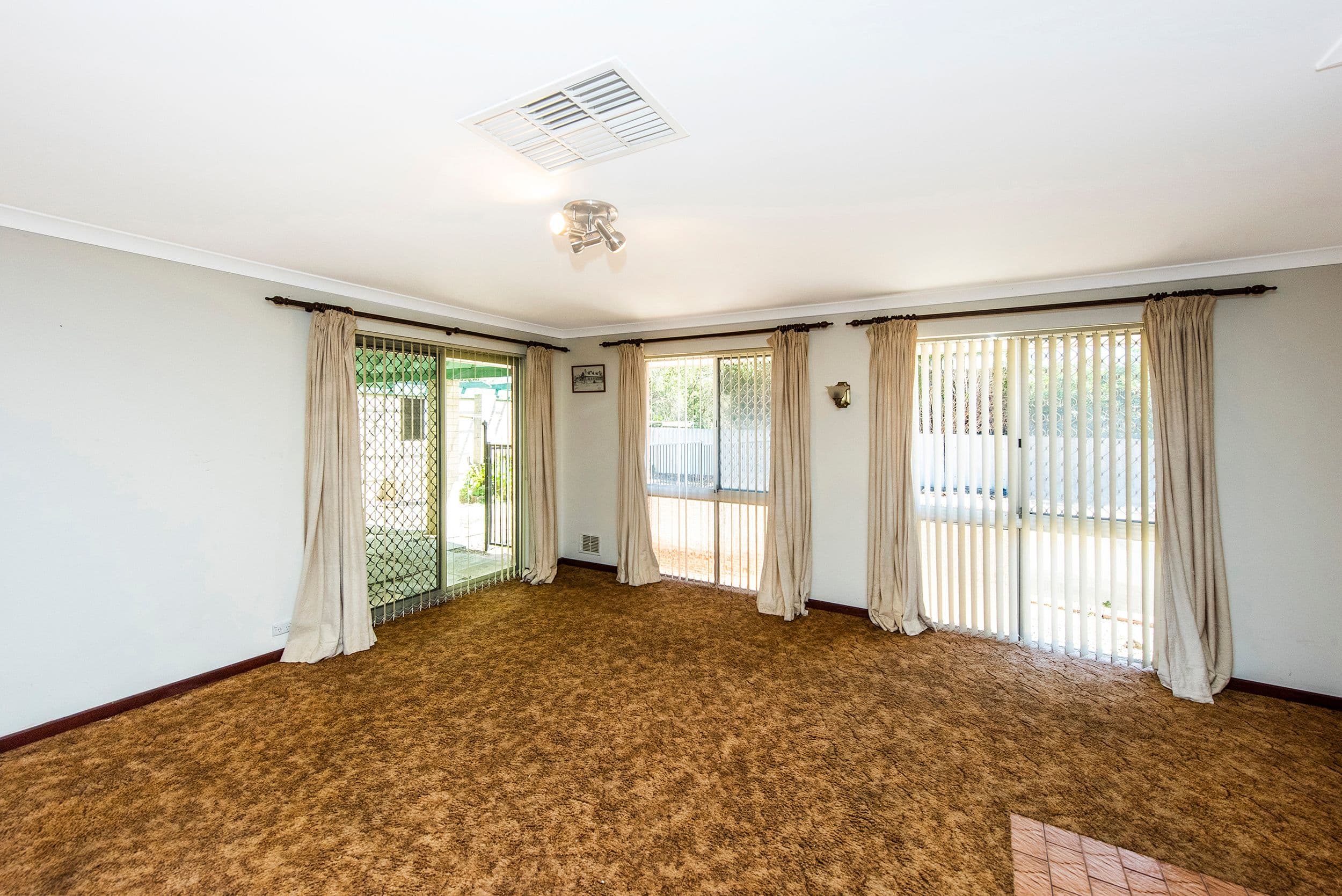 21 Sandalwood Street, Maddington WA 6109, Maddington - Thumbnail 6