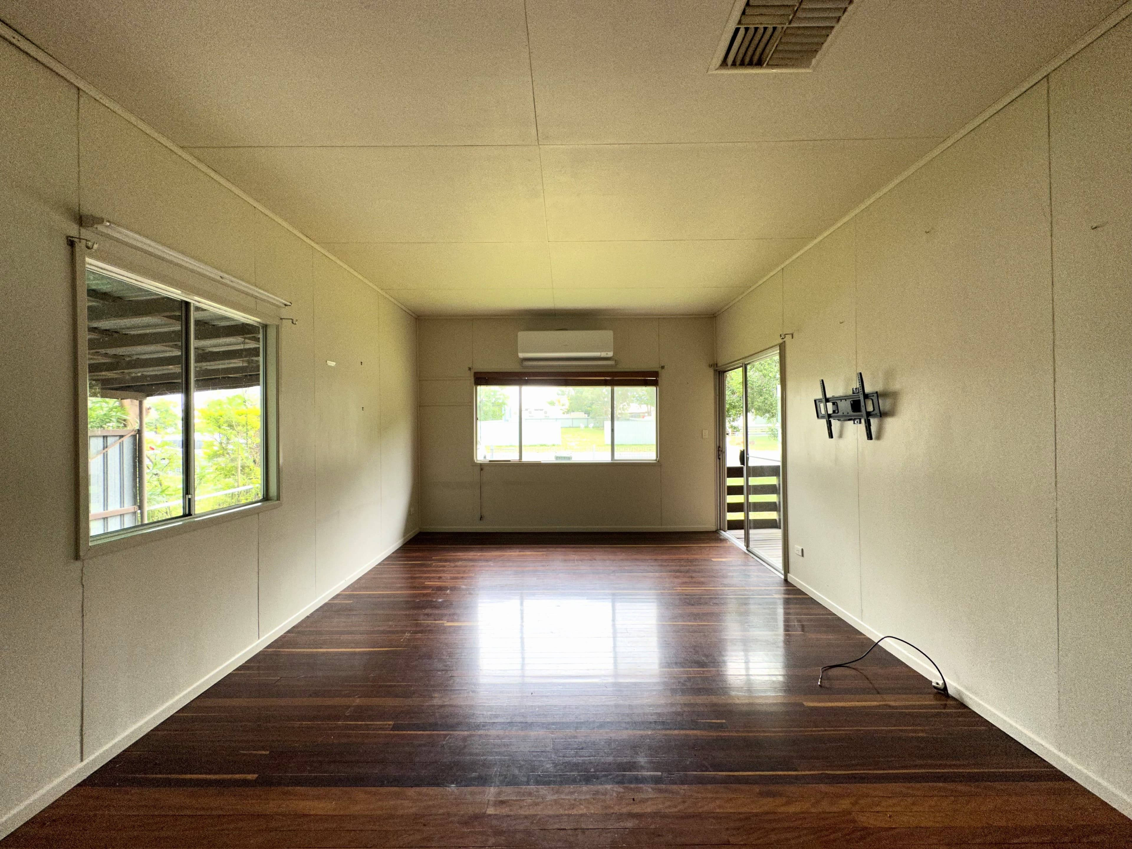 14 Rosella Street, Longreach QLD 4730, Longreach - Thumbnail 3