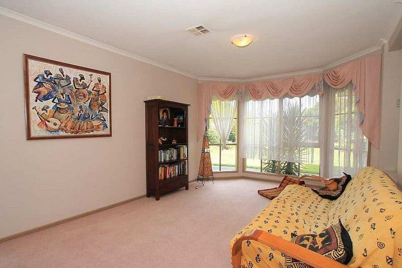 12 Roxanne Close, SCORESBY VIC 3179, Scoresby - Thumbnail 7