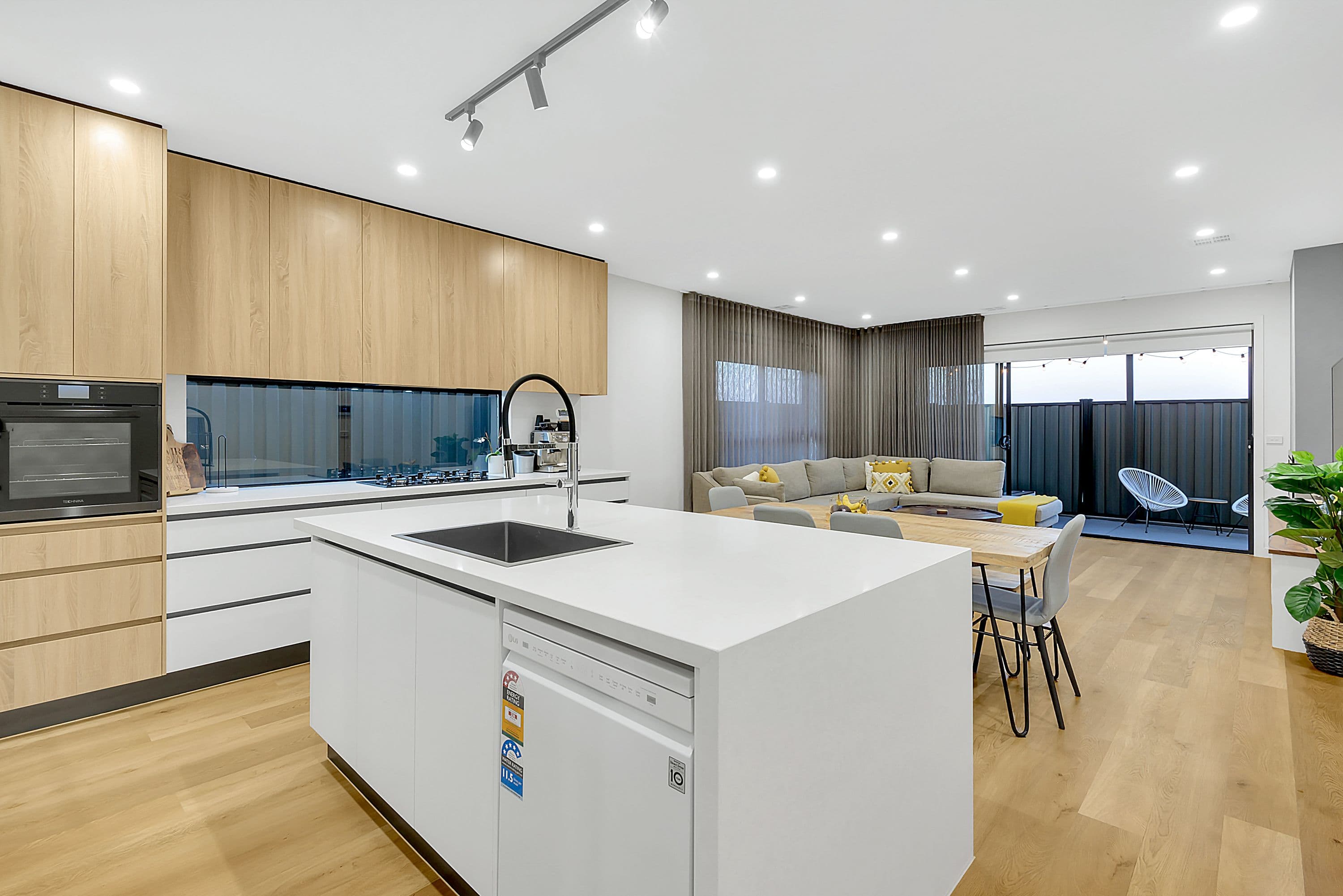 3 Archipelago Drive, Craigieburn VIC 3064, Craigieburn - Thumbnail 8
