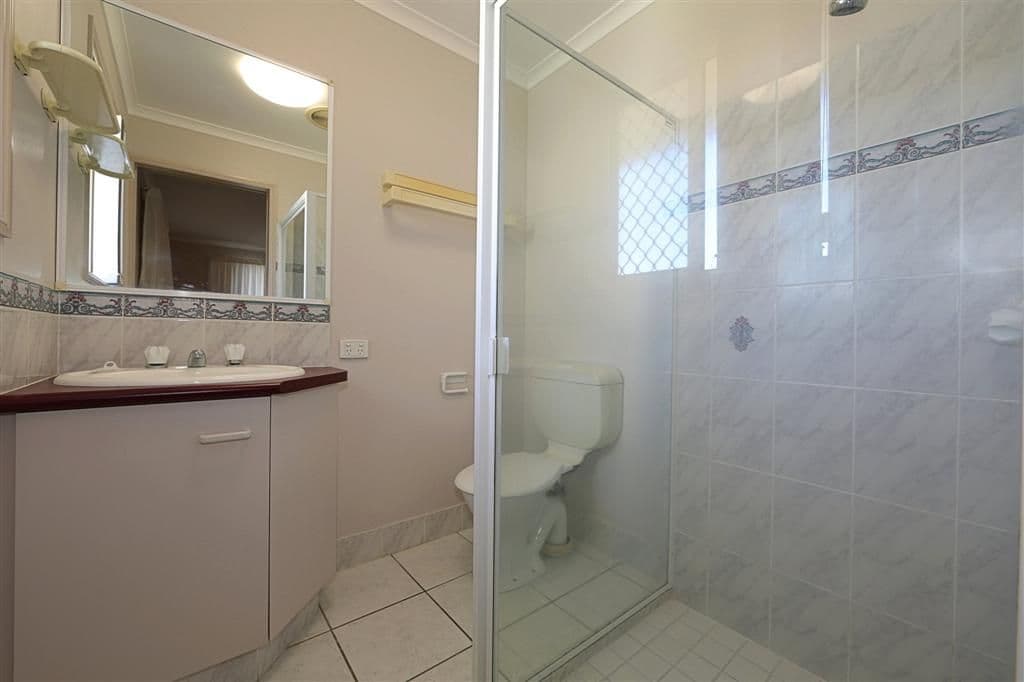 15 Chancellor  Drive, AVENELL HEIGHTS QLD 4670, Avenell Heights - Thumbnail 6
