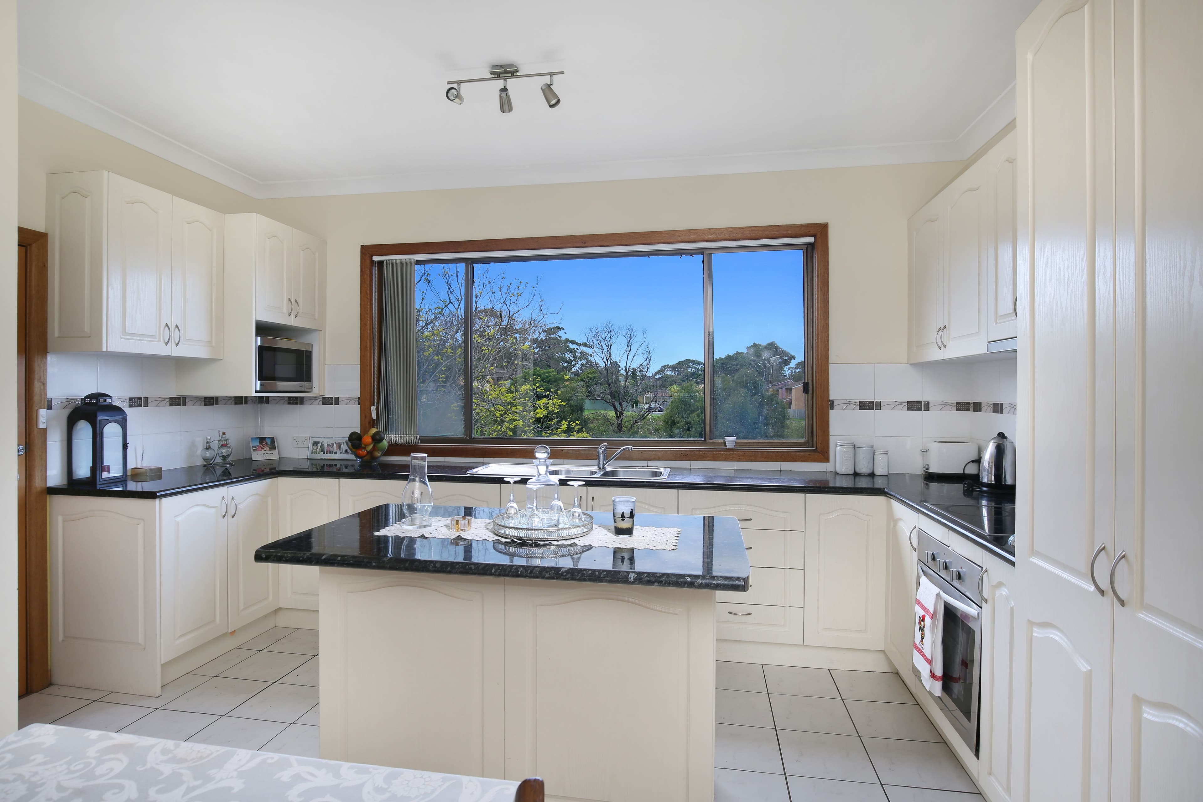 73 Denise Street, Lake Heights - Image 1