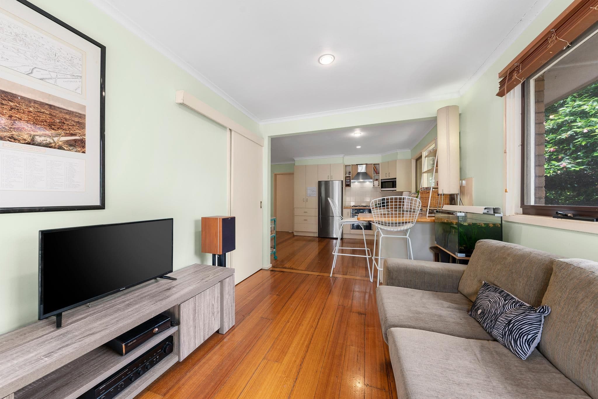 27 McGhee Avenue, Mitcham VIC 3132, Mitcham - Thumbnail 3