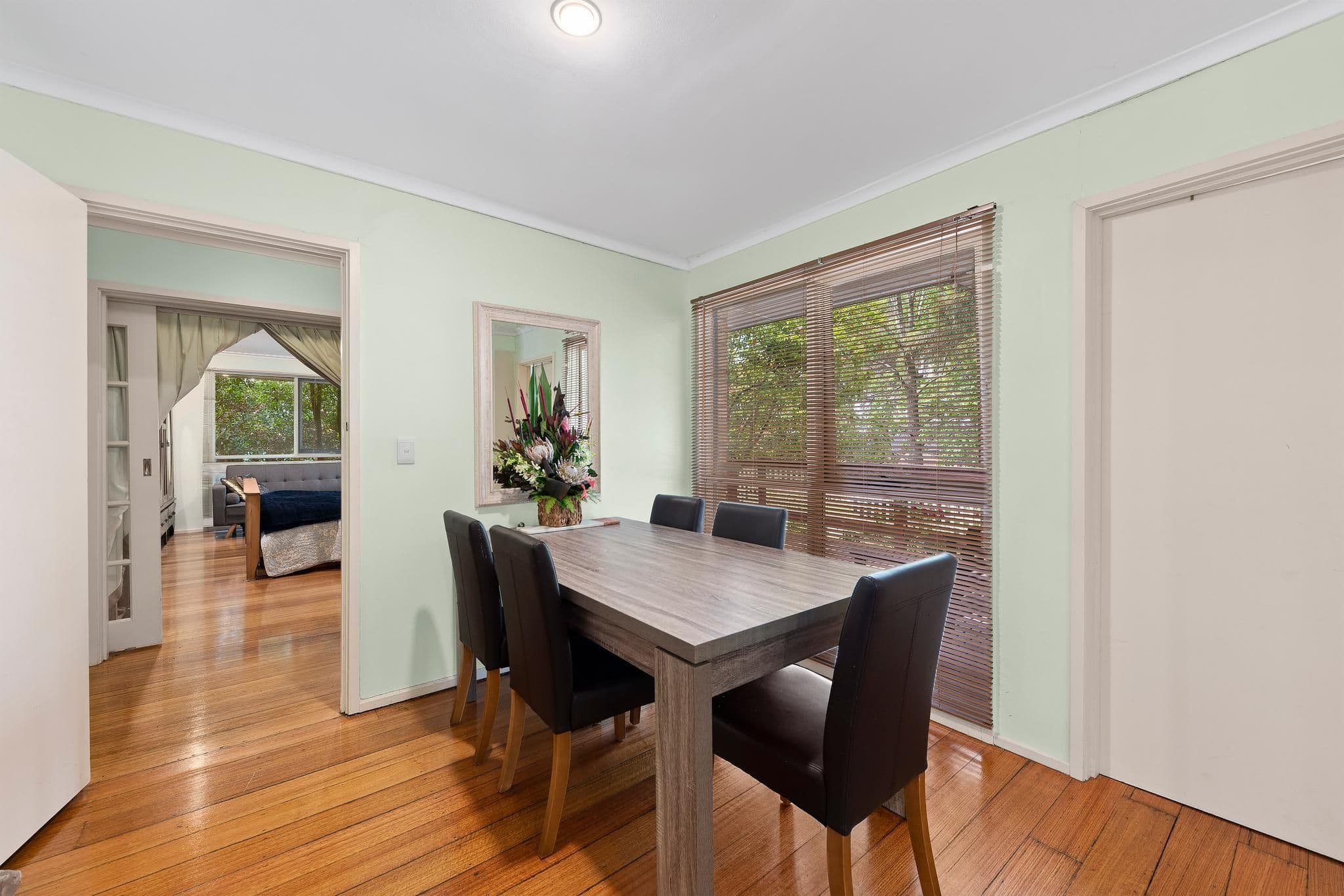 27 McGhee Avenue, Mitcham VIC 3132, Mitcham - Thumbnail 5