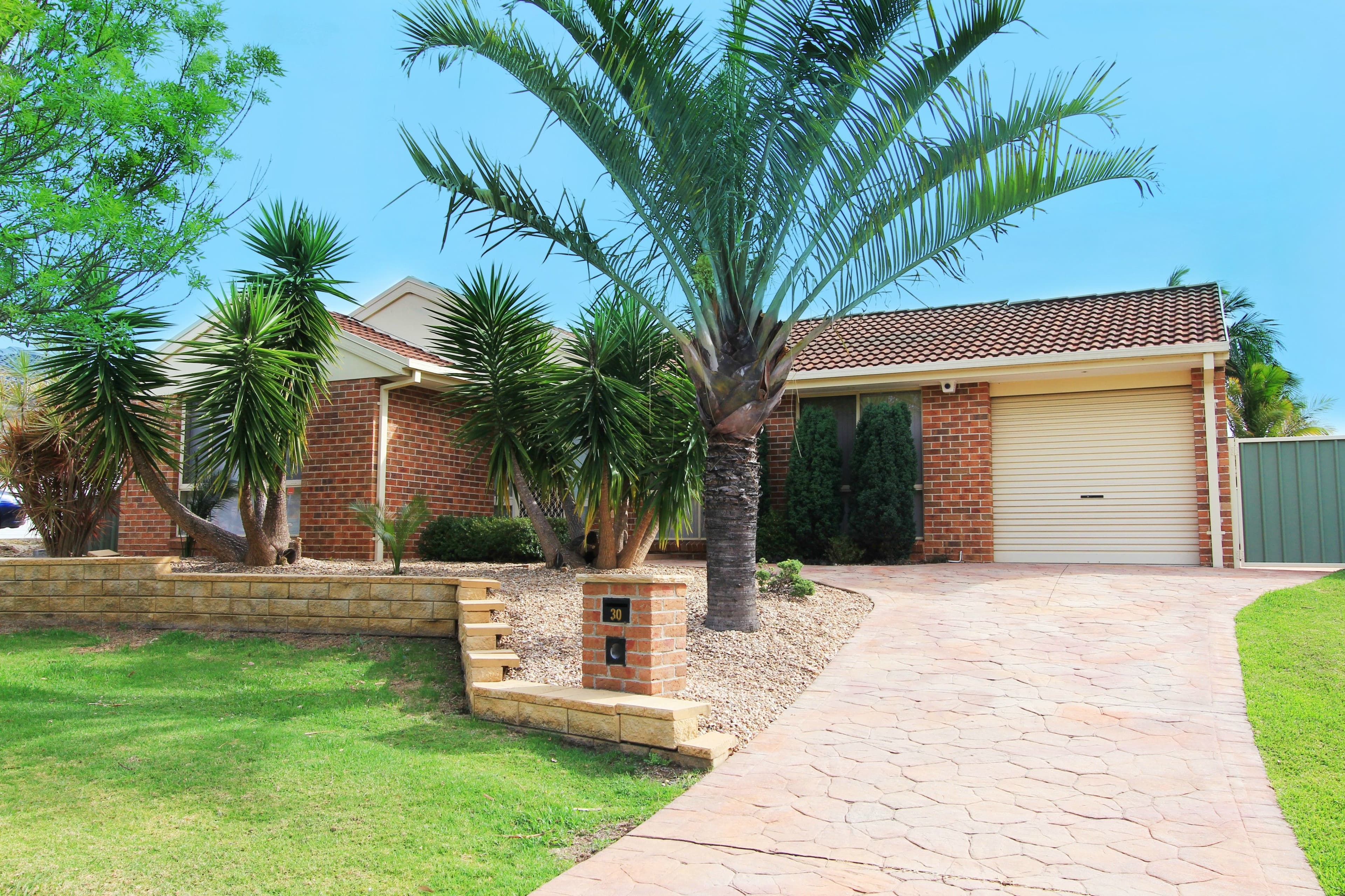 30 Barcoo Circuit, Albion Park - Image 1