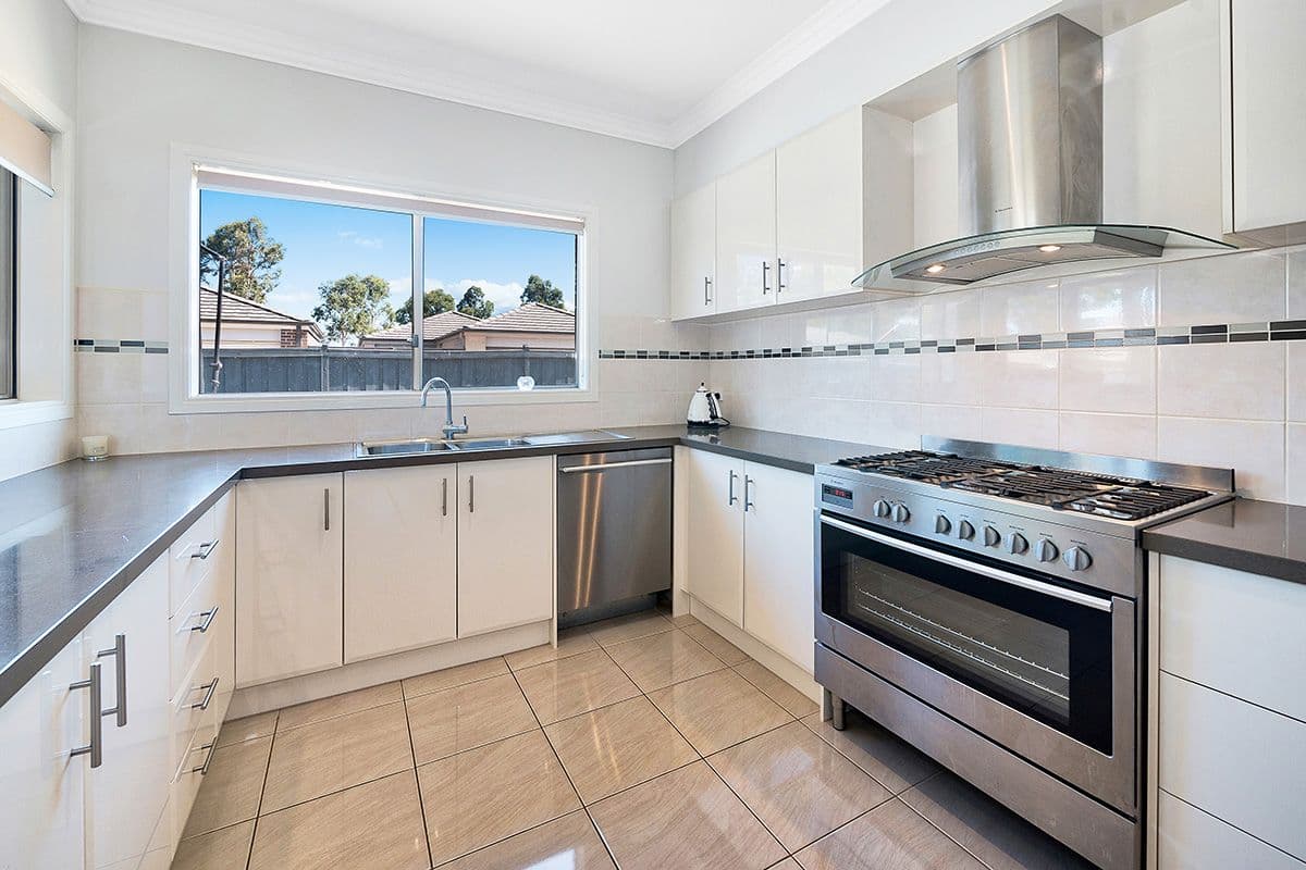 3 Moonlight Rise, Cranbourne East VIC 3977, Cranbourne East - Thumbnail 6