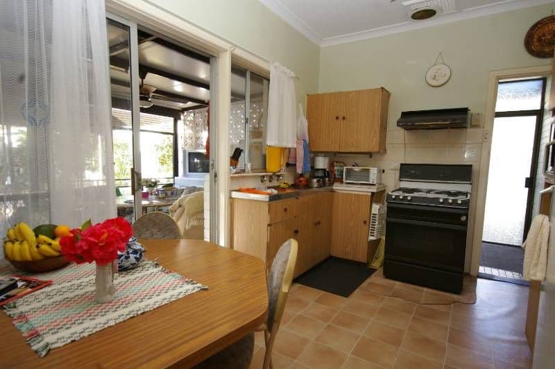 45 Eastdene Circle, NOLLAMARA WA 6061, Nollamara - Thumbnail 2