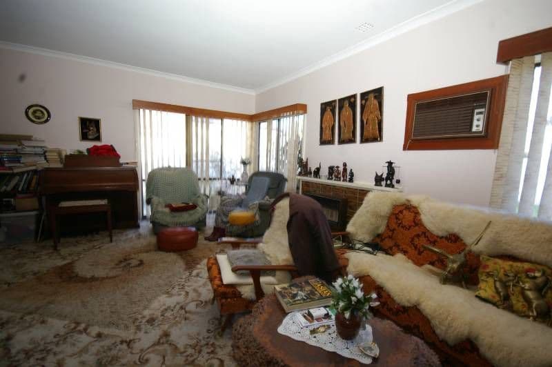 45 Eastdene Circle, NOLLAMARA WA 6061, Nollamara - Thumbnail 3