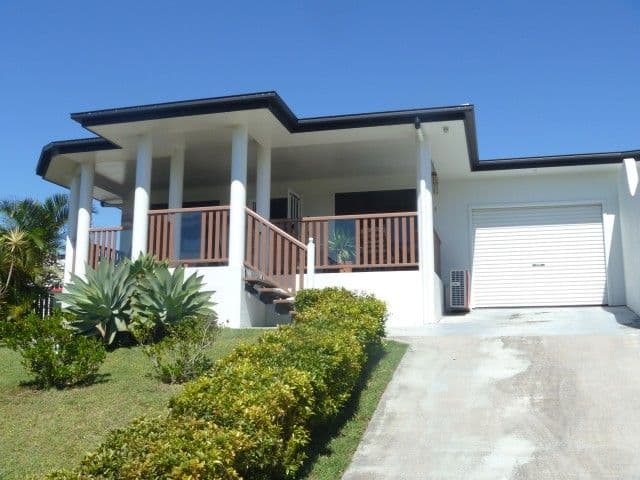 5 Tinaroo Court, CLINTON QLD 4680, Clinton - Image 1