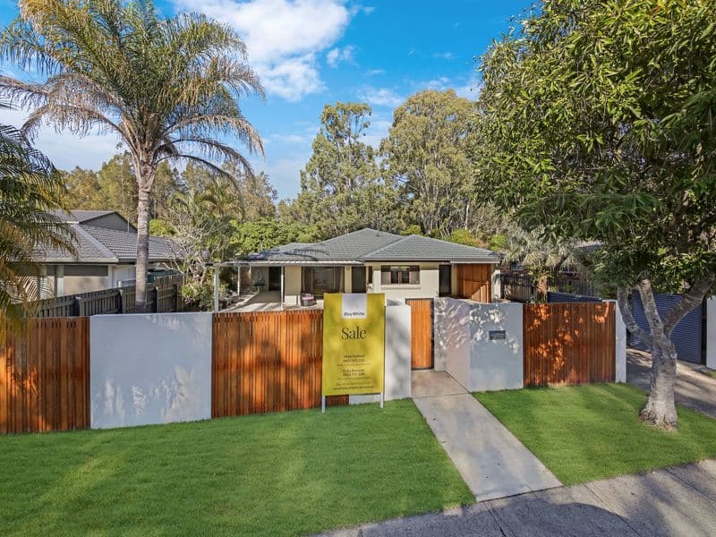 126 Acanthus Avenue, Burleigh Waters QLD 4220, Burleigh Waters - Thumbnail 3