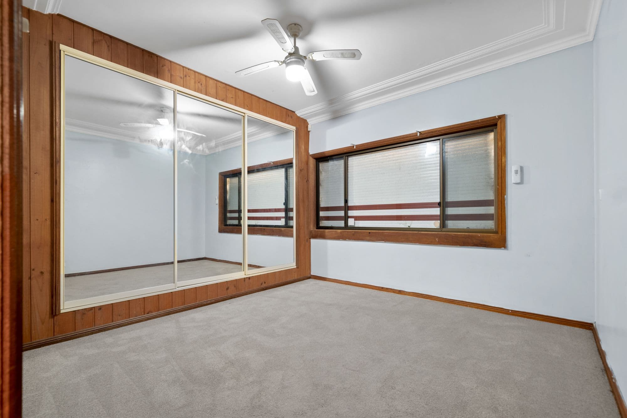 64 Bradbury Avenue, Campbelltown NSW 2560, Campbelltown - Thumbnail 5