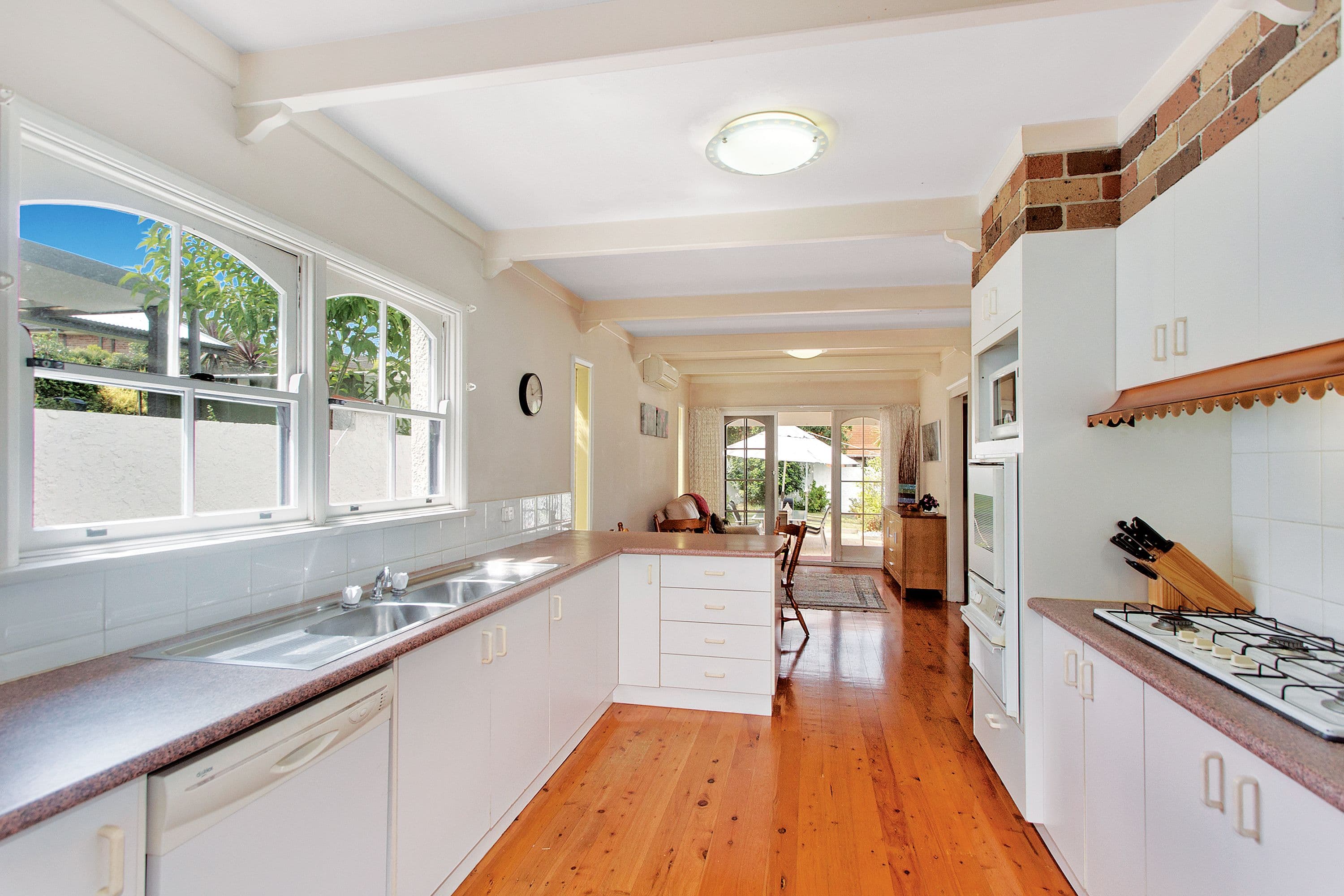 31 Hews Parade, Belrose - Thumbnail 3