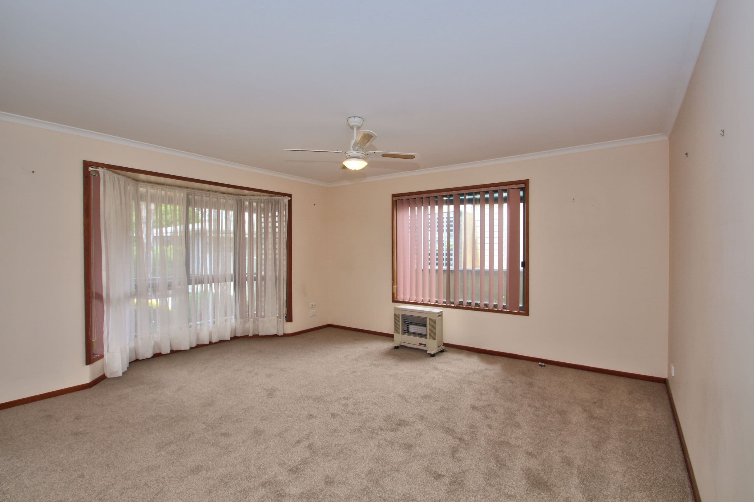 9 Gumview Court, Cobram VIC 3644, Cobram - Thumbnail 2