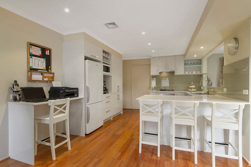 2 Biscay Court, DINGLEY VILLAGE VIC 3172, Dingley Village - Thumbnail 5