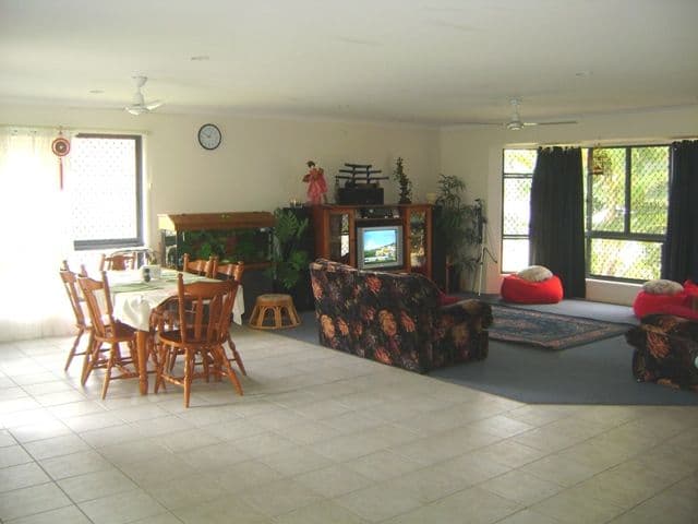 8 Salmon Court, ANDERGROVE QLD 4740, Andergrove - Thumbnail 2