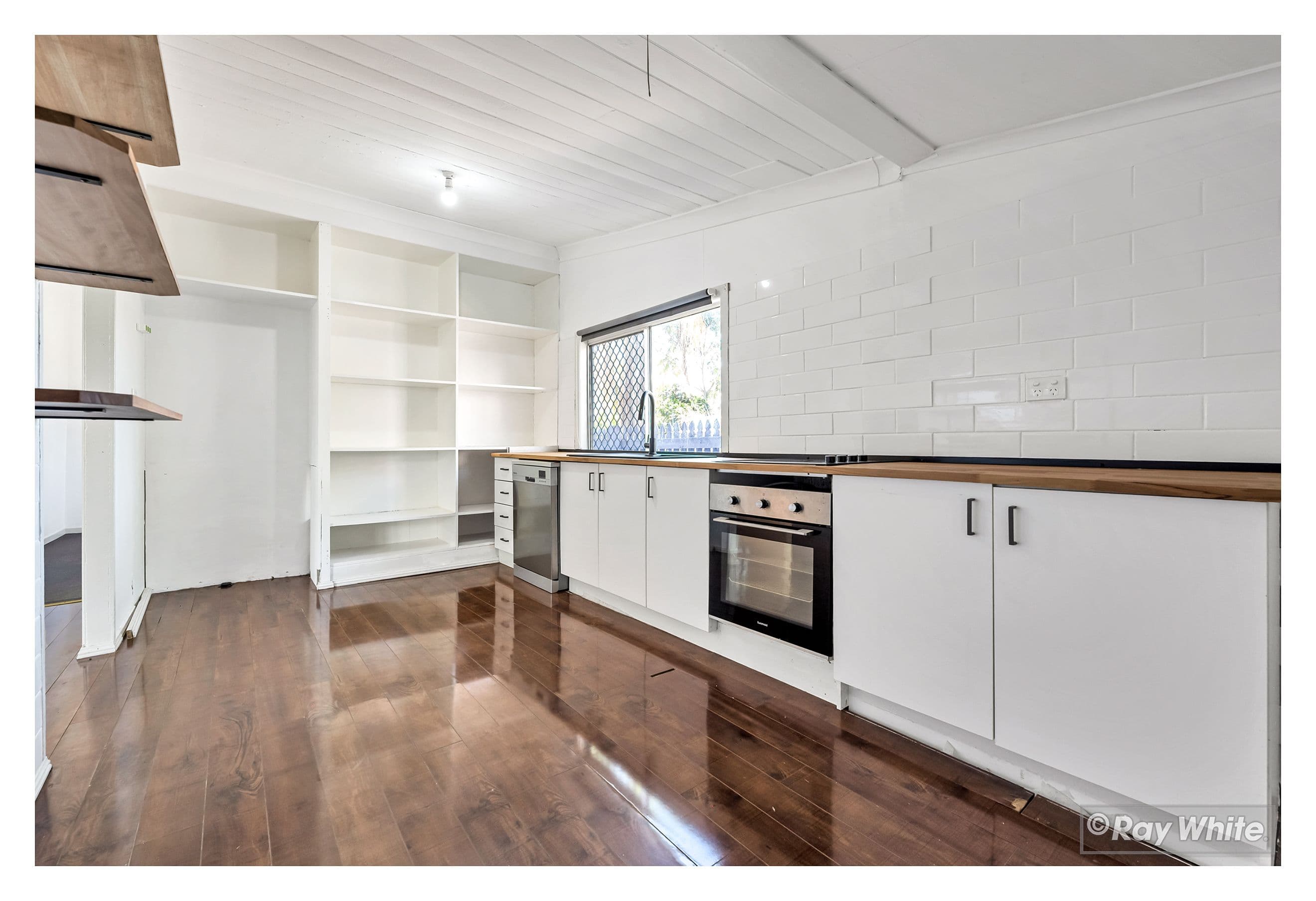 11 Macdonald Street, Allenstown QLD 4700, Allenstown - Thumbnail 3