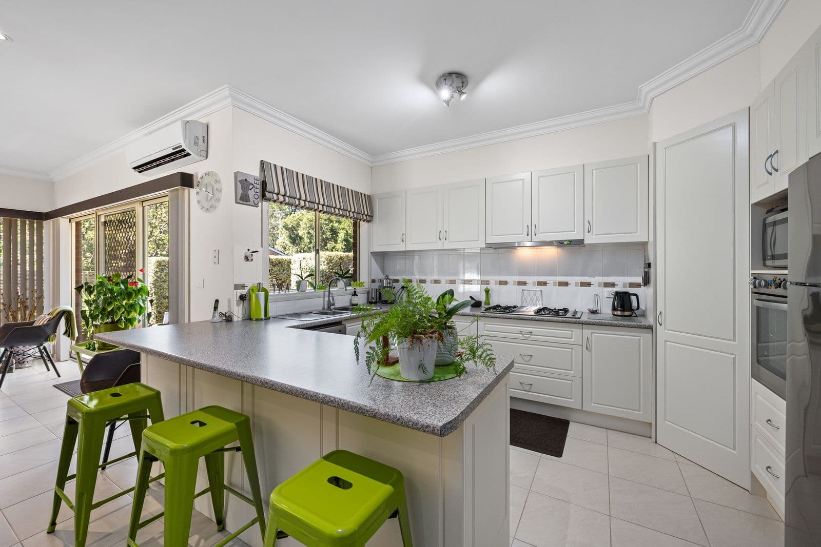 14 Acacia Avenue, Kilsyth VIC 3137, Kilsyth - Thumbnail 3